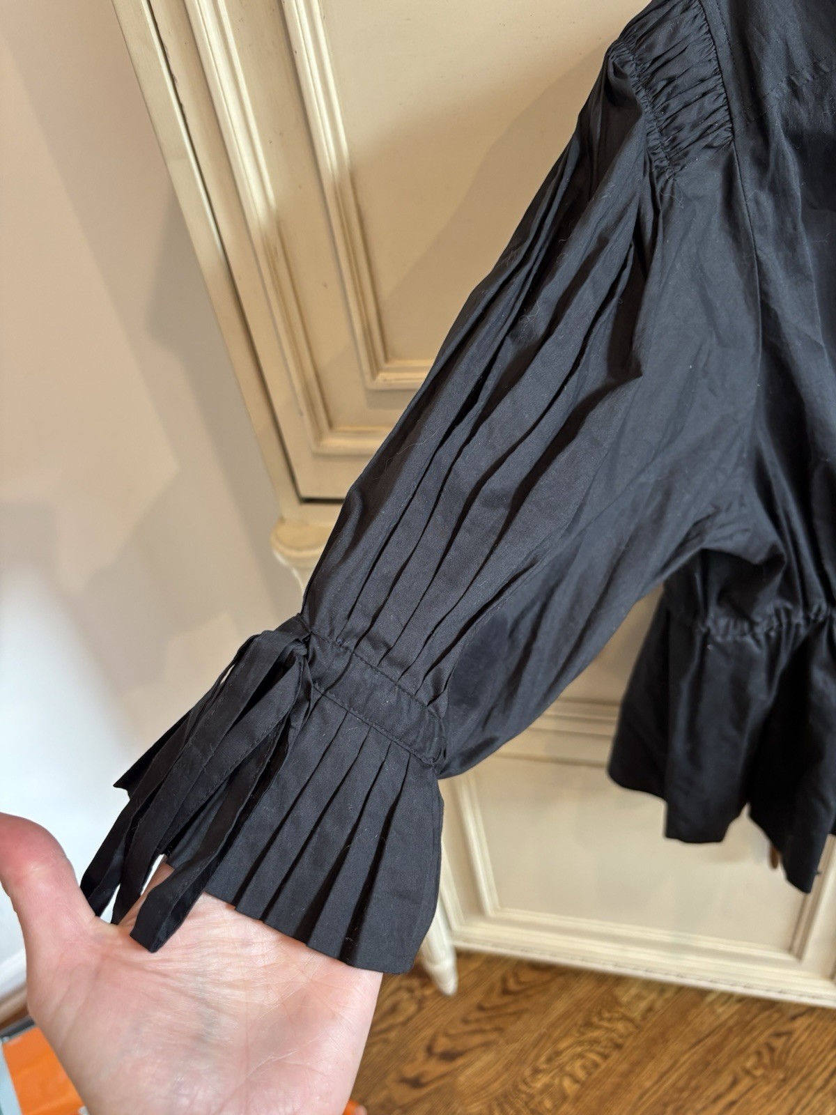 Robert Rodriguez Black Poplin Collared Blouse Size 6 100% Cotton Pleated