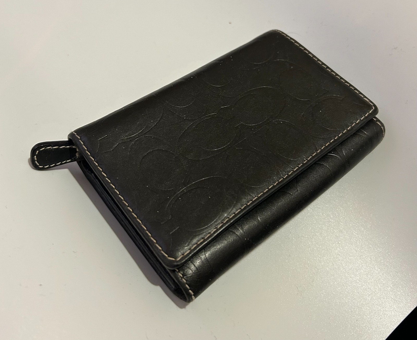 Coach Y2K Black Leather Bifold Wallet Embossed with CC Monogram Zip Coin Purse