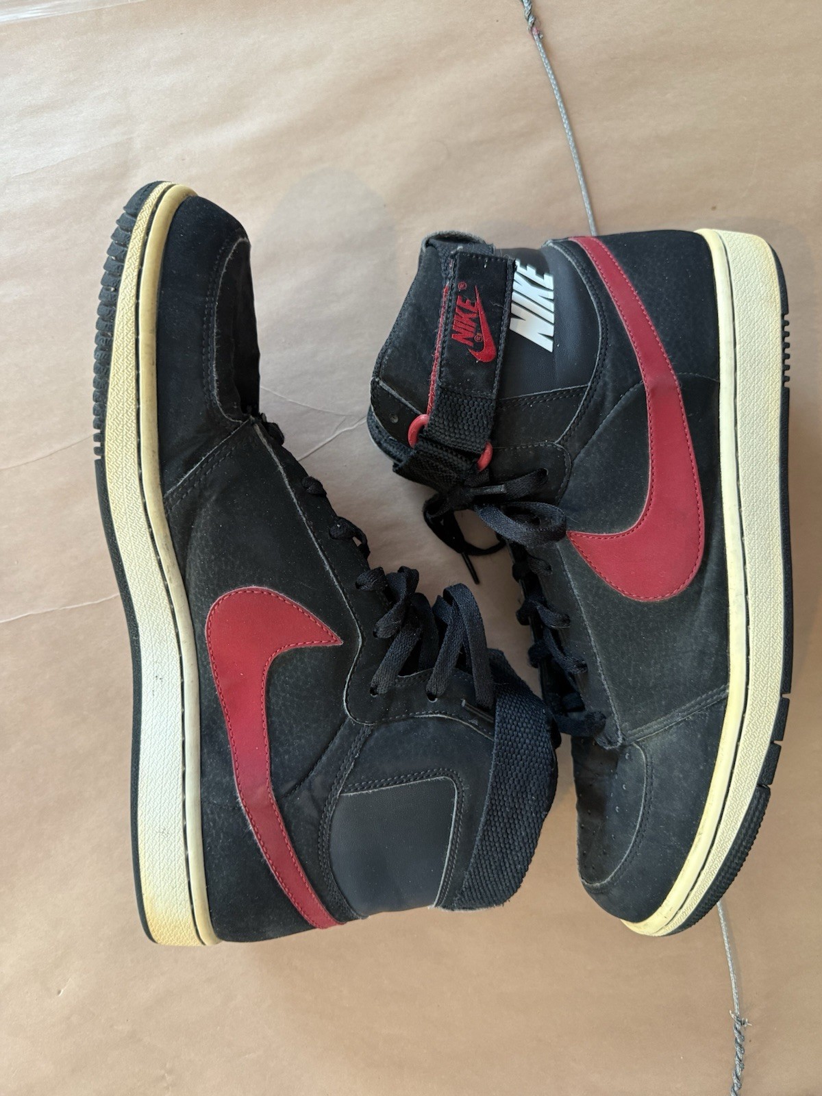 Nike Dynasty – Black/Red – Size 13