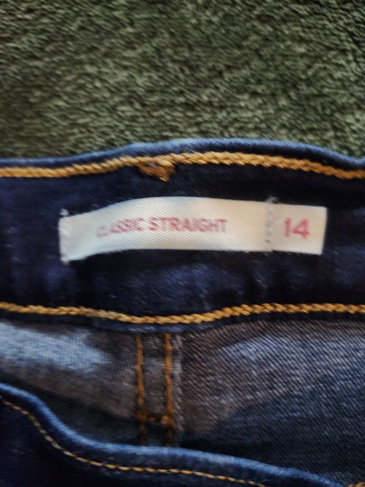 Levi’s Classic Straight Women’s Blue Jeans Size 14m W32L30 Excellent Condition
