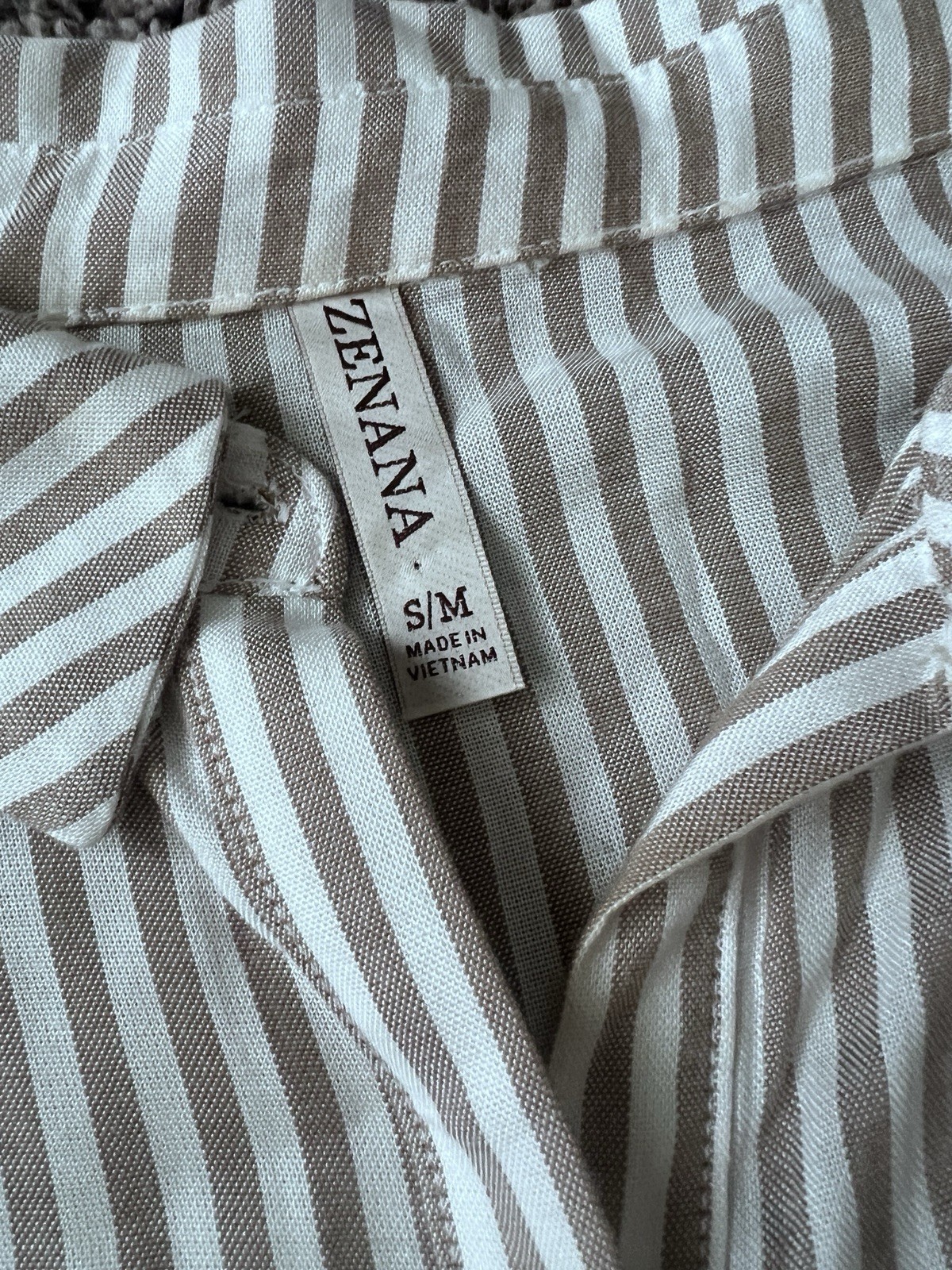 Women’s oversized S/m Zenana Striped blouse Khaki And white