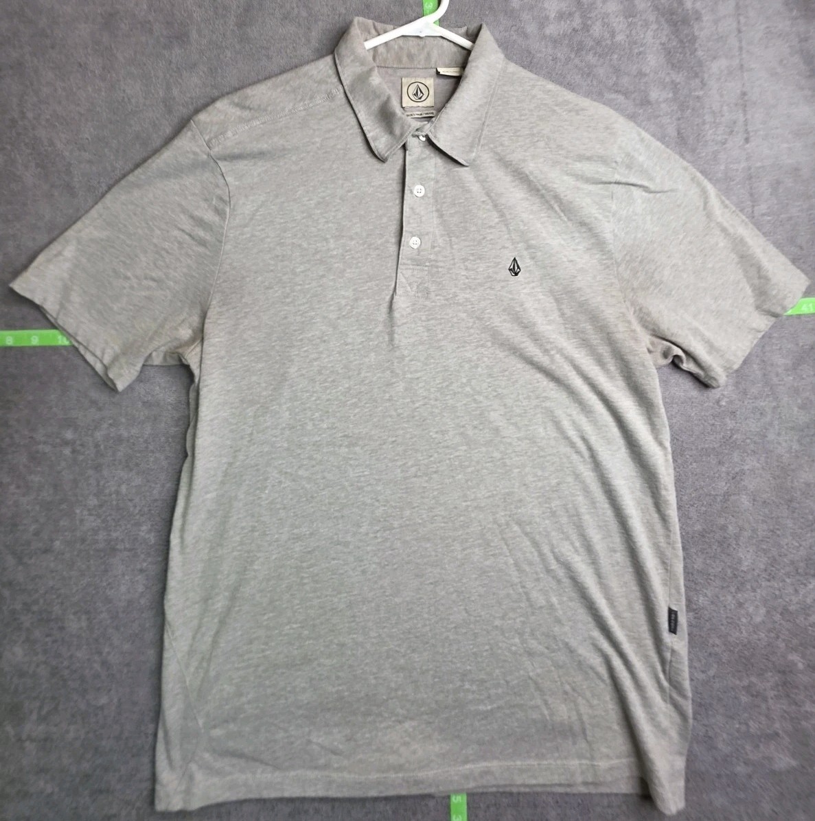 Volcom Golf Polo Shirt Men’s Large Beige Short Sleeve 3 Button Placket