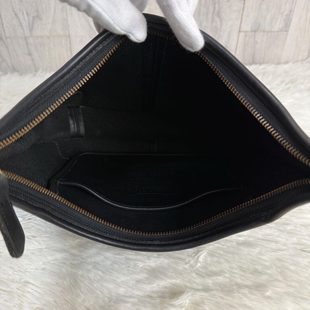 Vintage COACH Black Leather Shoulder Bag USA Made Logo Charm 12.6in