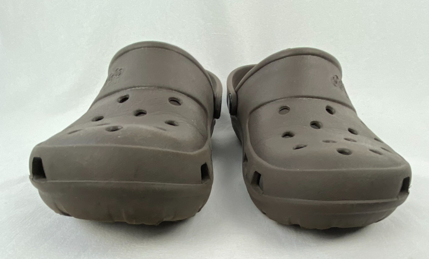CROCS Unisex M4 W6 Brown Jibbitz Classic Clogs Slip On Sandals Shoes