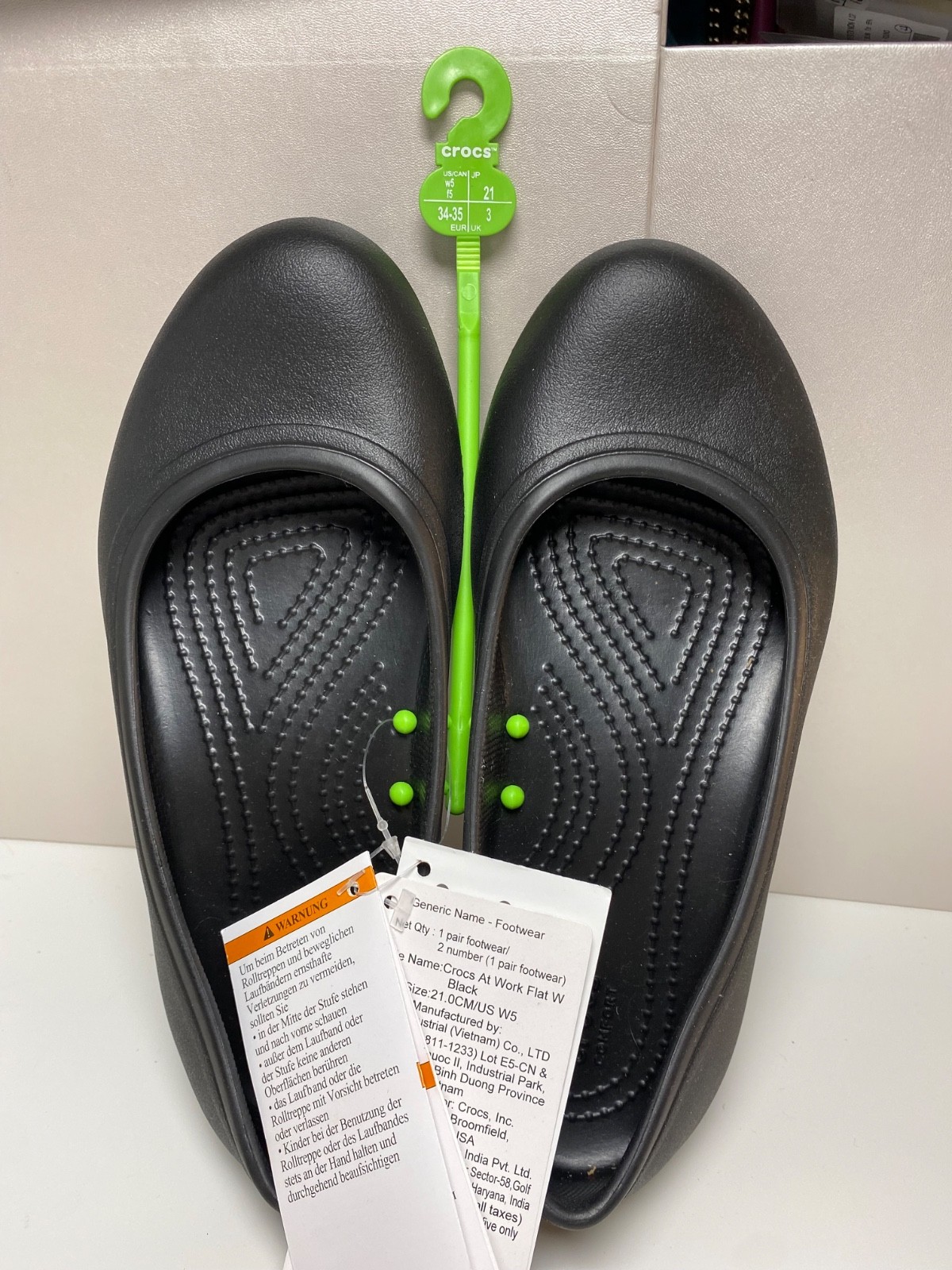 NWT Crocs At Work Slip Resistant Ballet Flats Women 5 Black Rubber Slip On Shoes