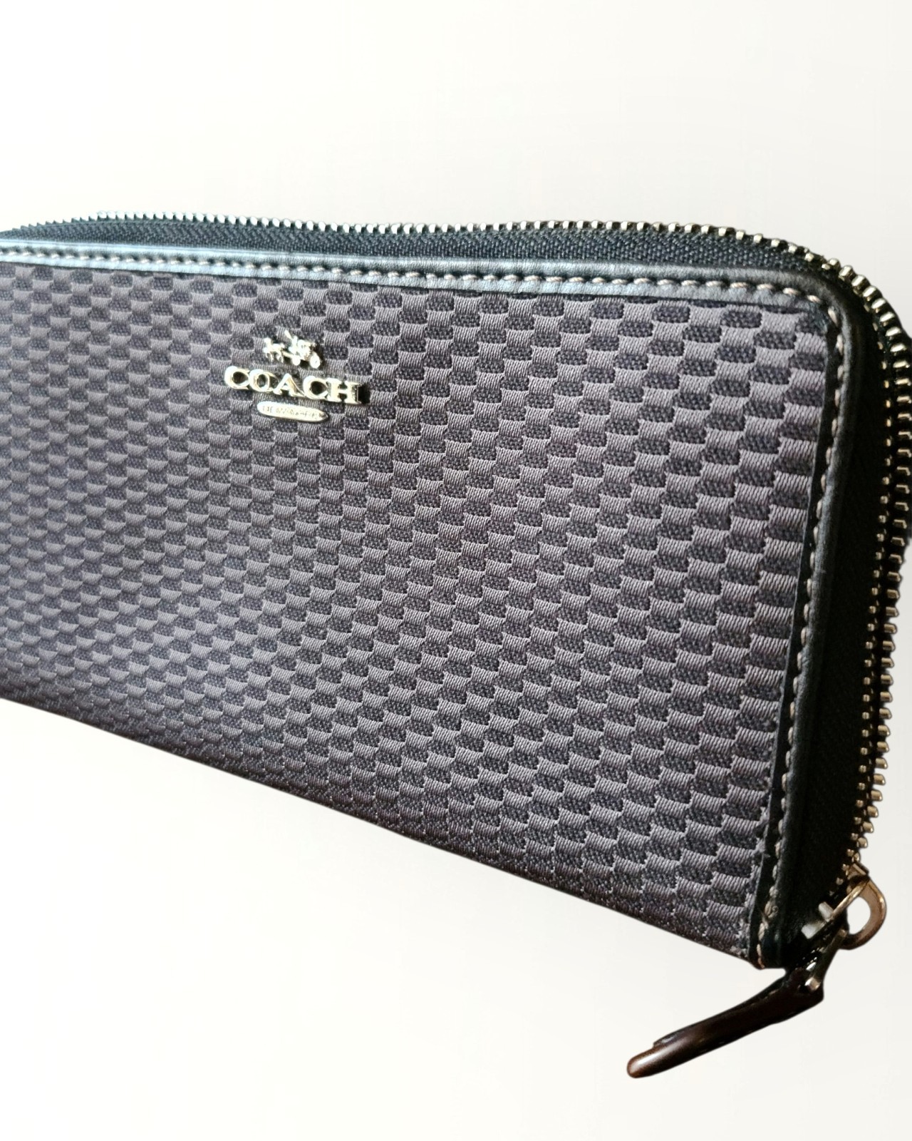 Coach Legacy Zip Around Wallet Checkered Black/Grey