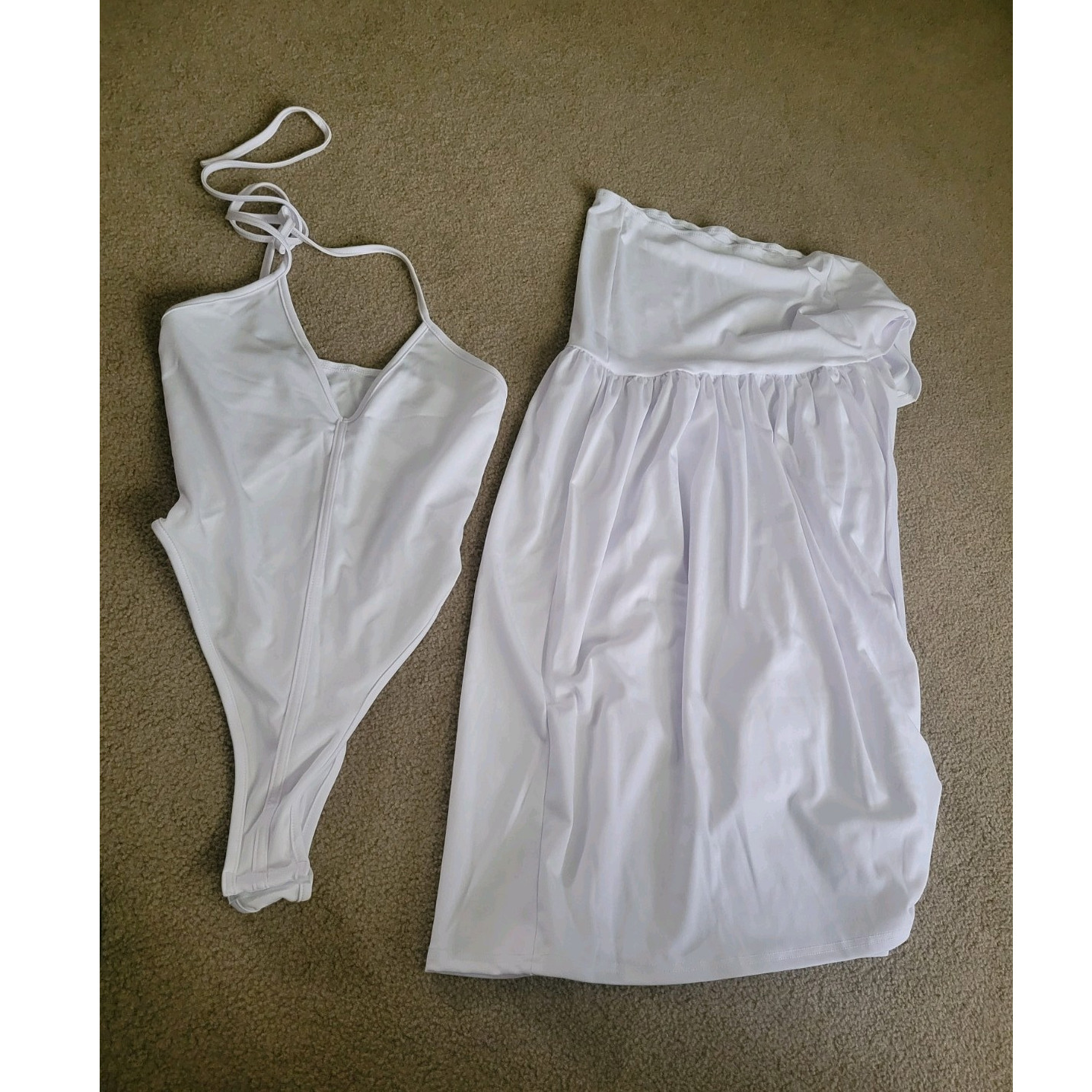 White Sleeveless Halter Bodysuit M, 95% Polyester 5% Elastane, Snap Closure