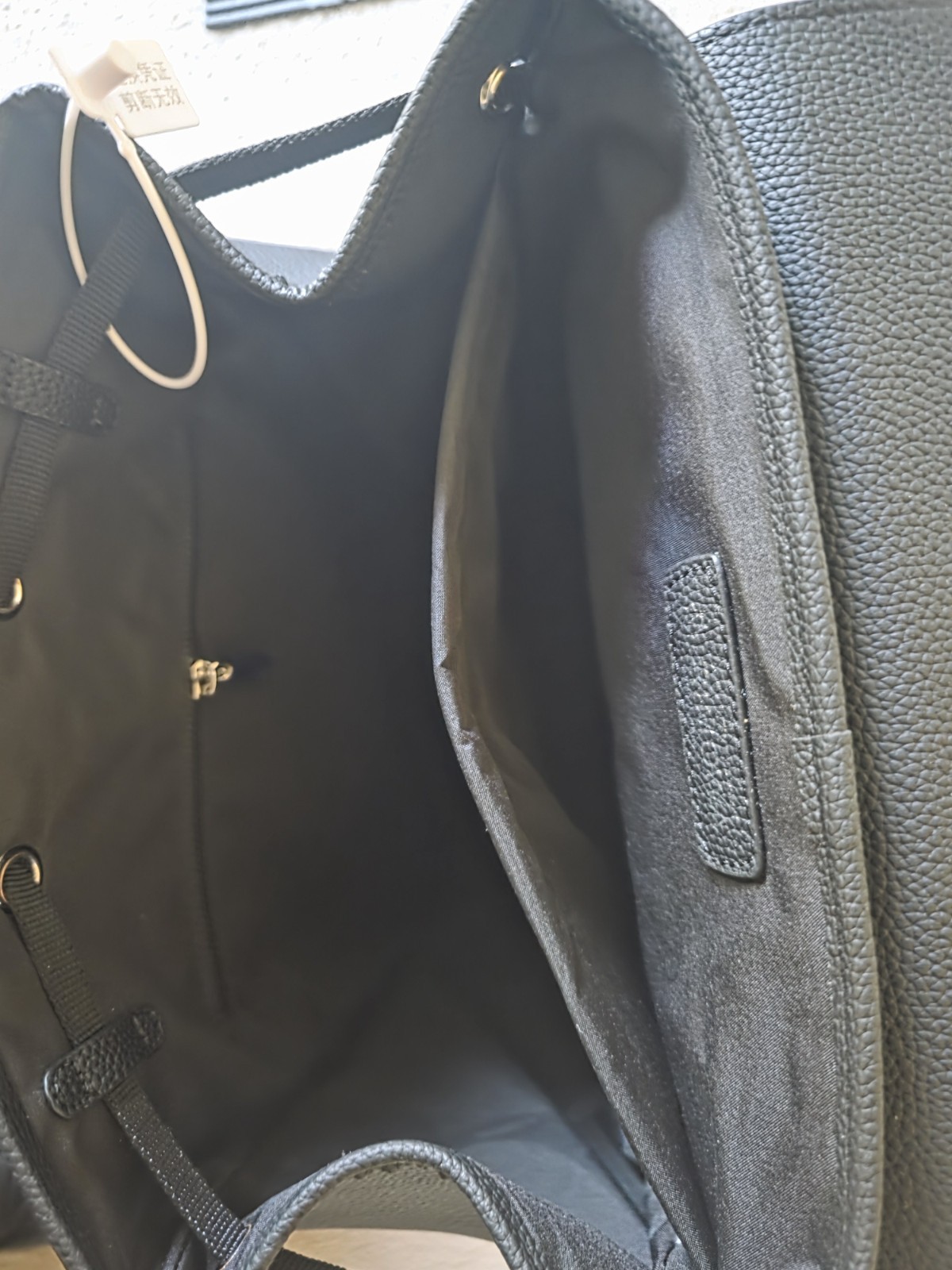 Rimowa Bag – Black Quality Leather Flap Backpack Large – Never Used