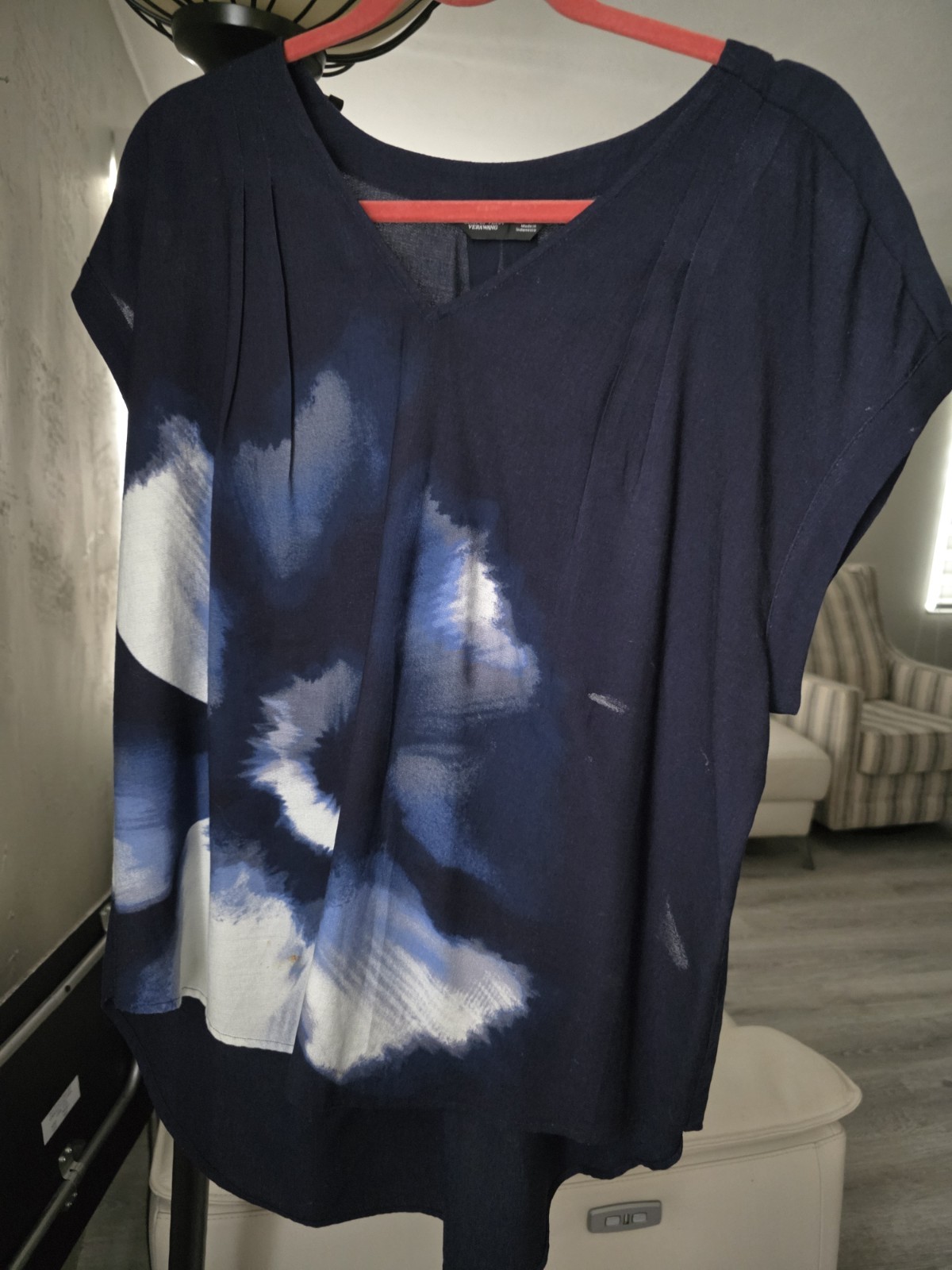 Simply Vera Wang Top Womens XL Navy Multicolor Floral Abstract Shirt