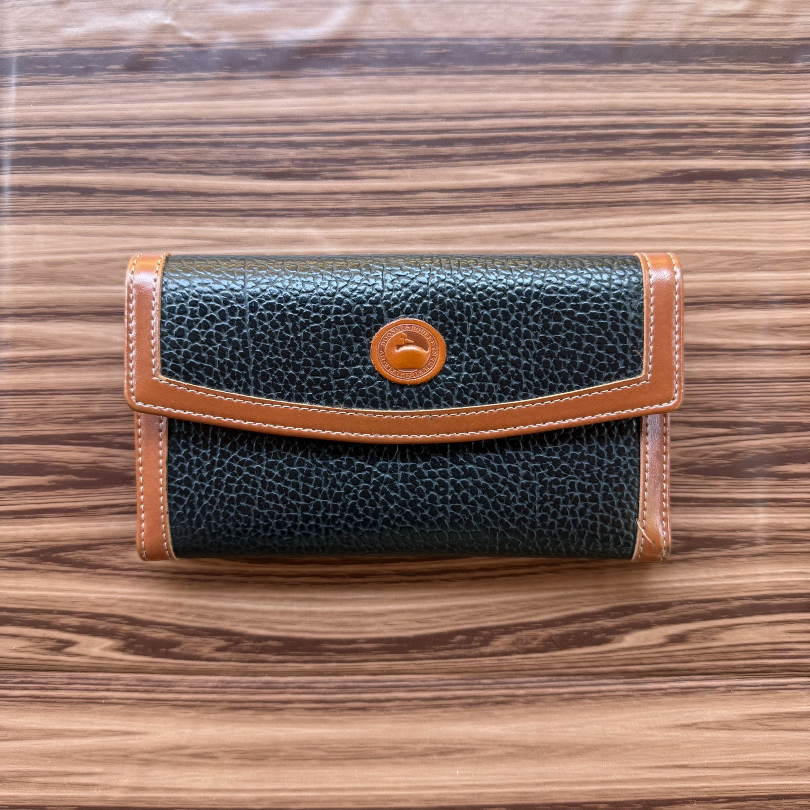 Vintage Dooney & Bourke AWL Leather Black/British Tan Checkbook Id Wallet