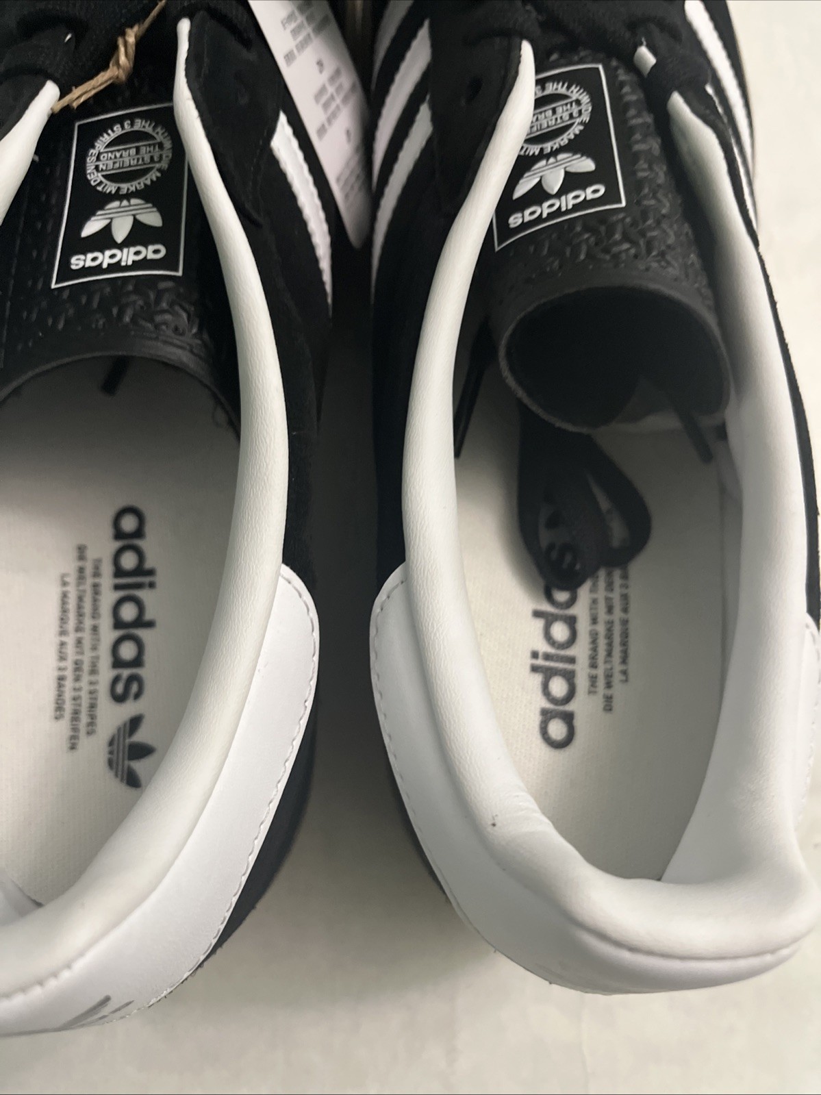 Men’s Adidas Gazelle Indoor Black Gum Athletic Casual Shoes / H06259 / Size 13