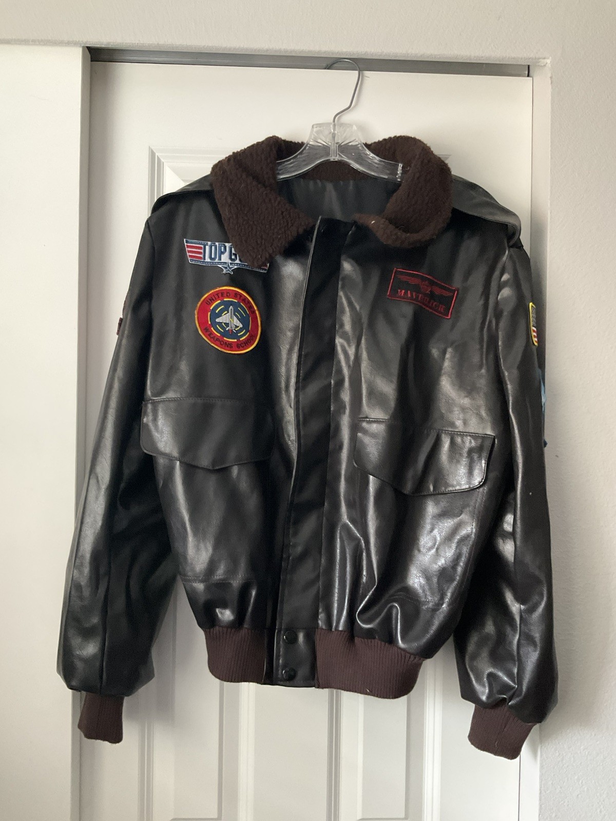 Leg Avenue Top Gun Maverick Flight Jacket Brown Faux Leather Bomber Costume Mens