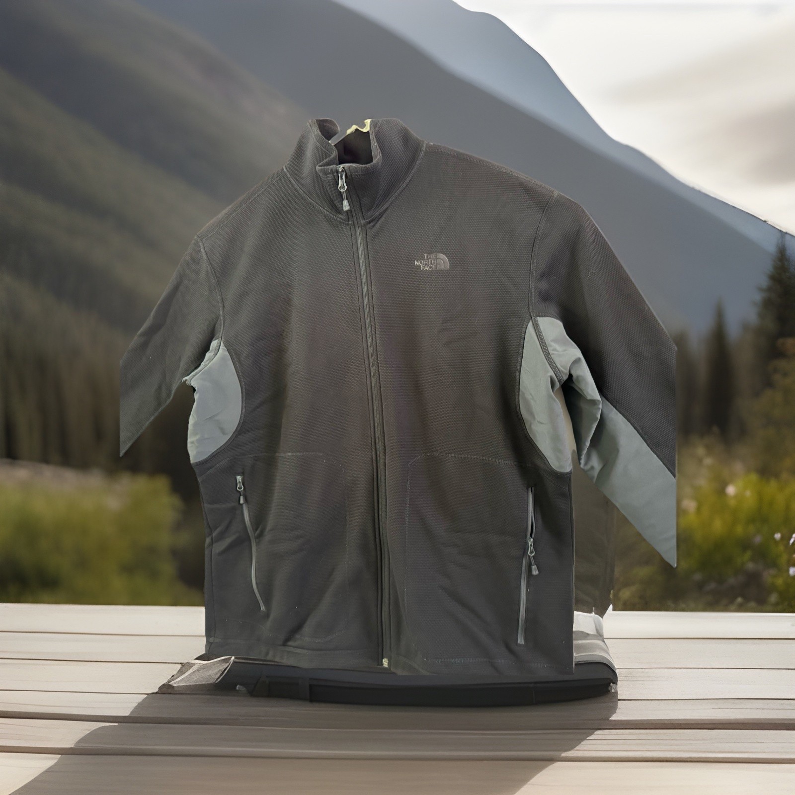 The North Face Dk Gray XL Full Zipper High Neck Polyester /Elastane Zip Pockets
