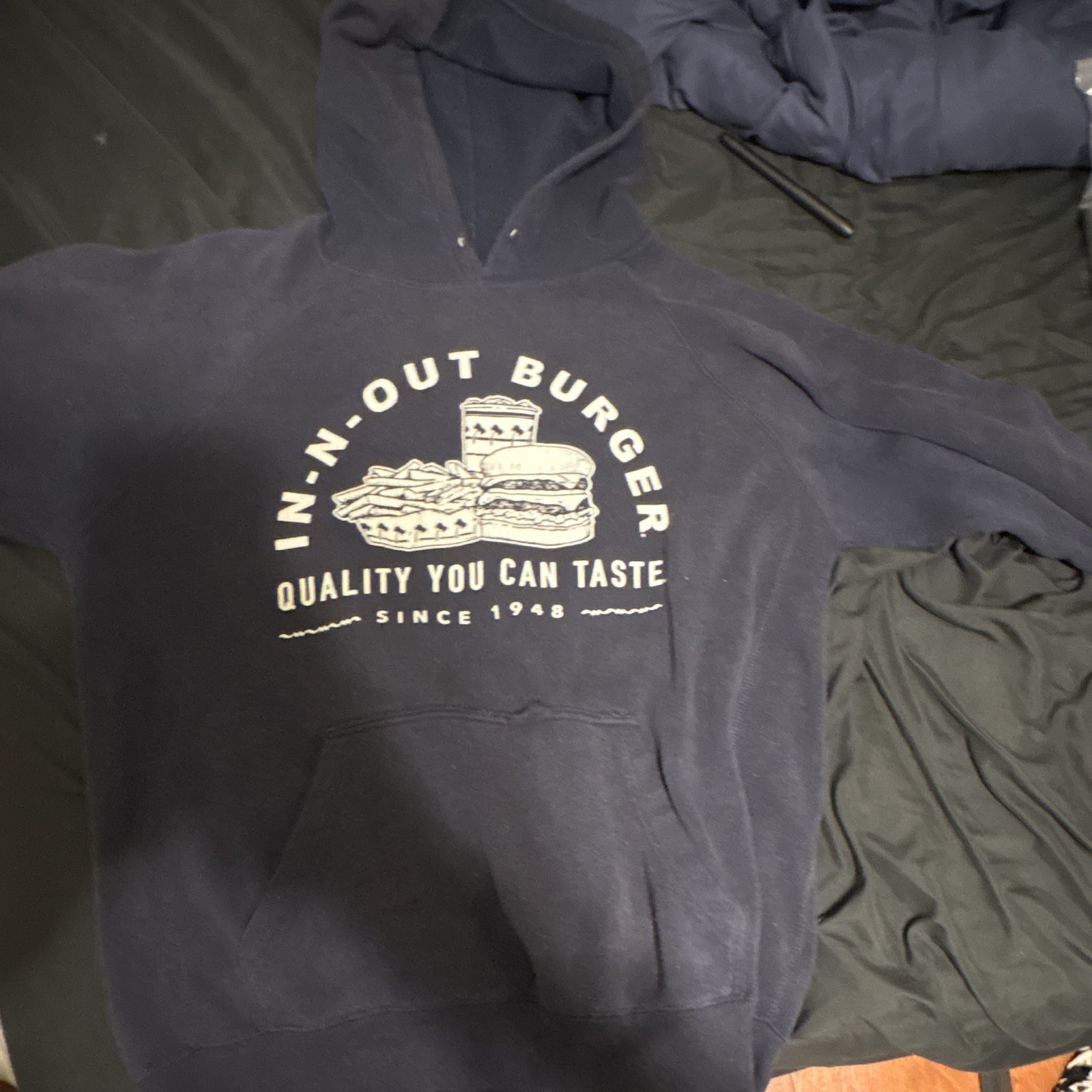 In-N-Out Burger Logo Graphic Print Blue Pullover Hoodie Long Sleeve Size M