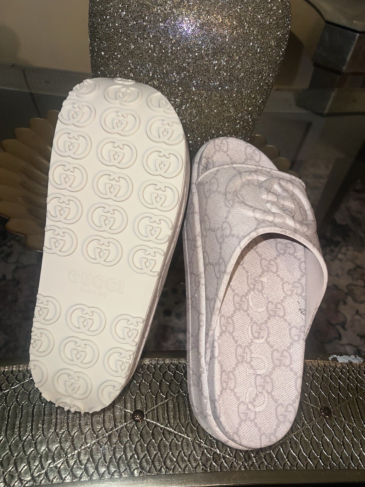 Gucci Slides GG Canvas Beige-Ebony, US Size 8.5 Have A Minor Black Mark Inside