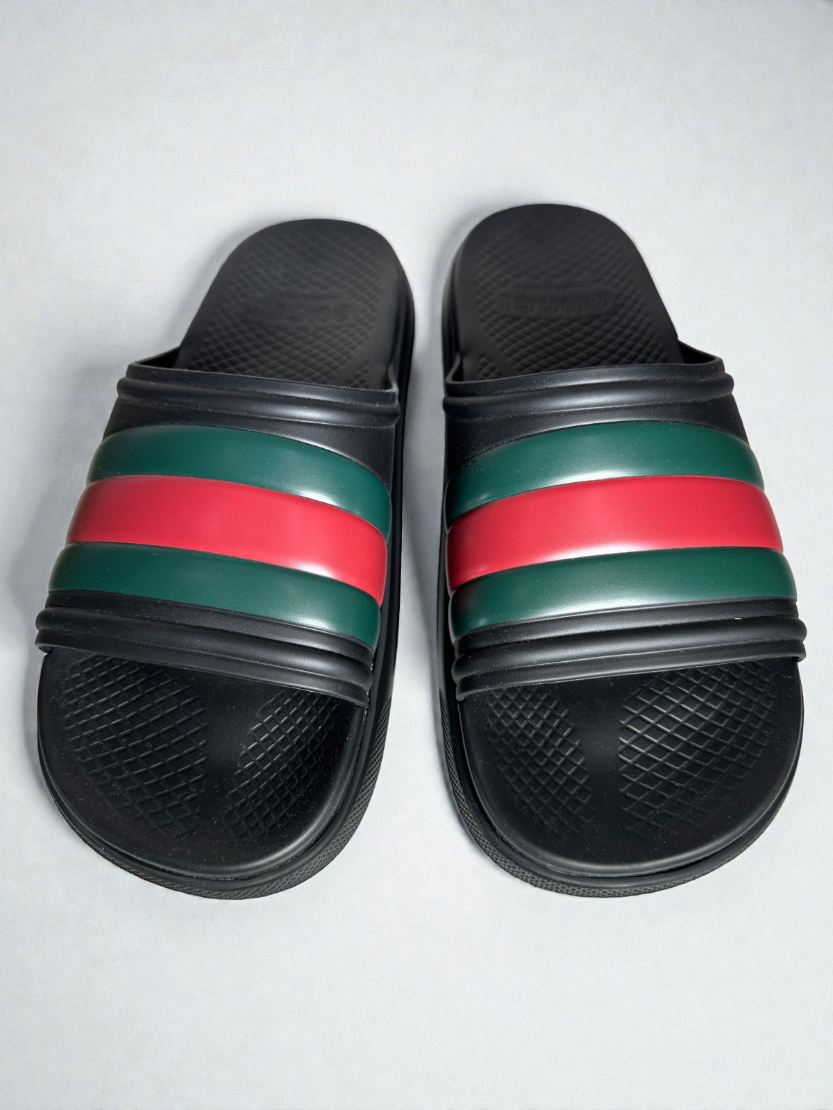 NIB Gucci Black Green Red Web Rubber Slides Sandals Authentic Size US8.5 UK8