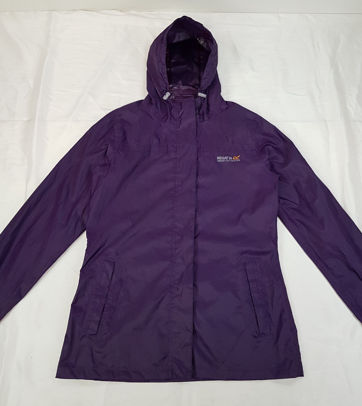 REGATTA SIZE 10UK M WOMENS PURPLE WATERPROOF LIGHTWEIGHT JACKET HOODED RAINCOAT