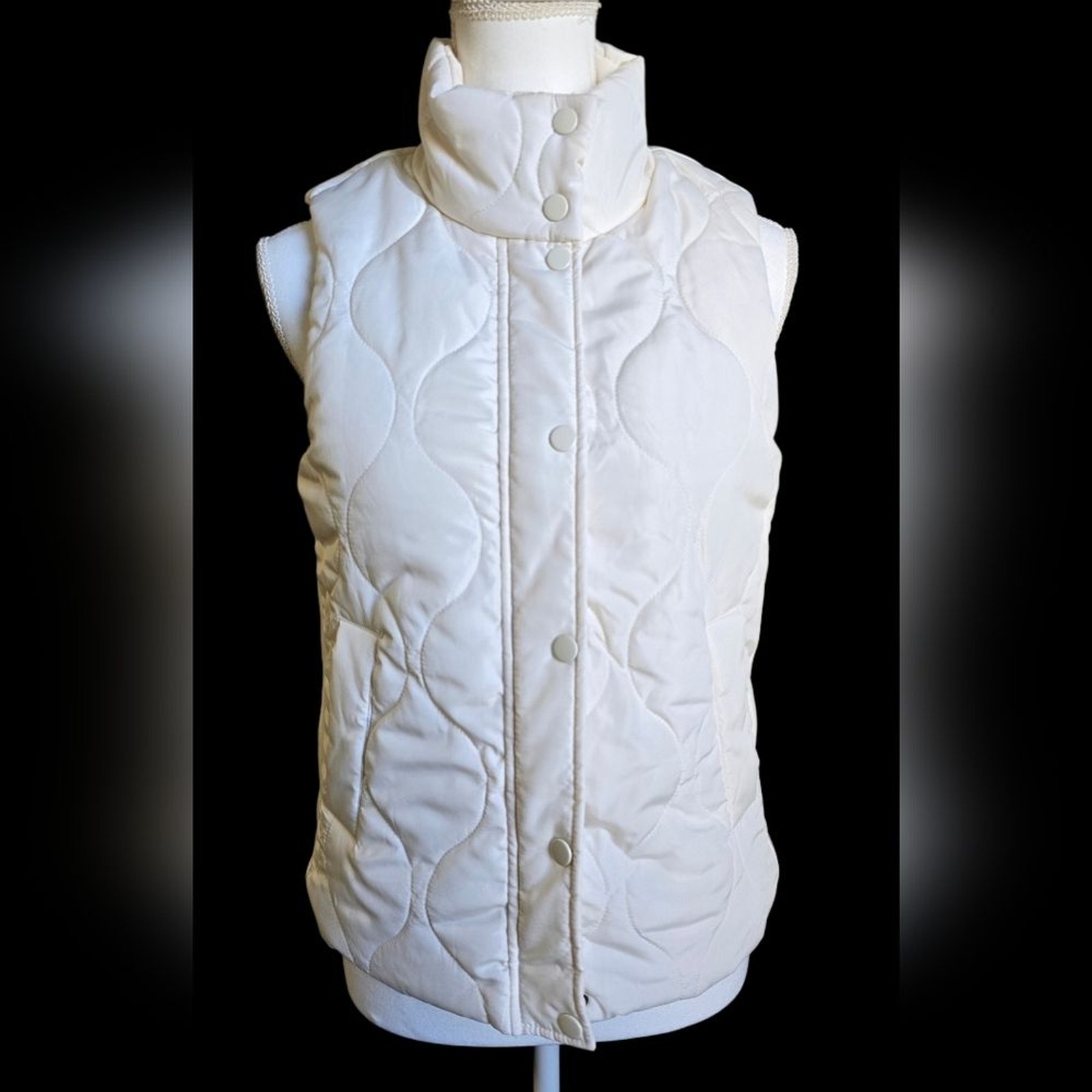 Miss Posh Outerwear Elegant Women’s Cream Quilted Vest