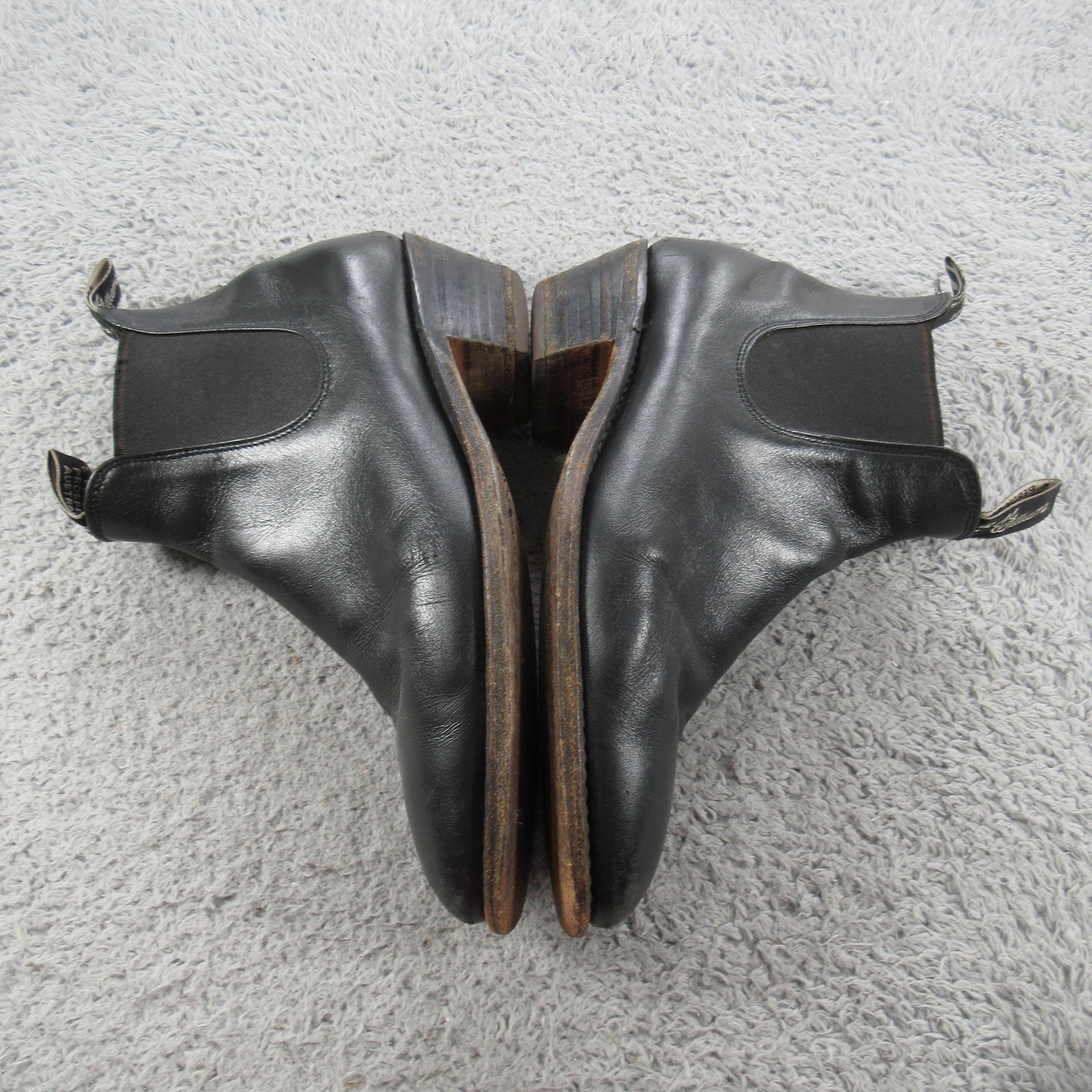 R.M. Williams Chelsea Boots Mens Size 9.5 Black Leather Pull On Ankle Casual