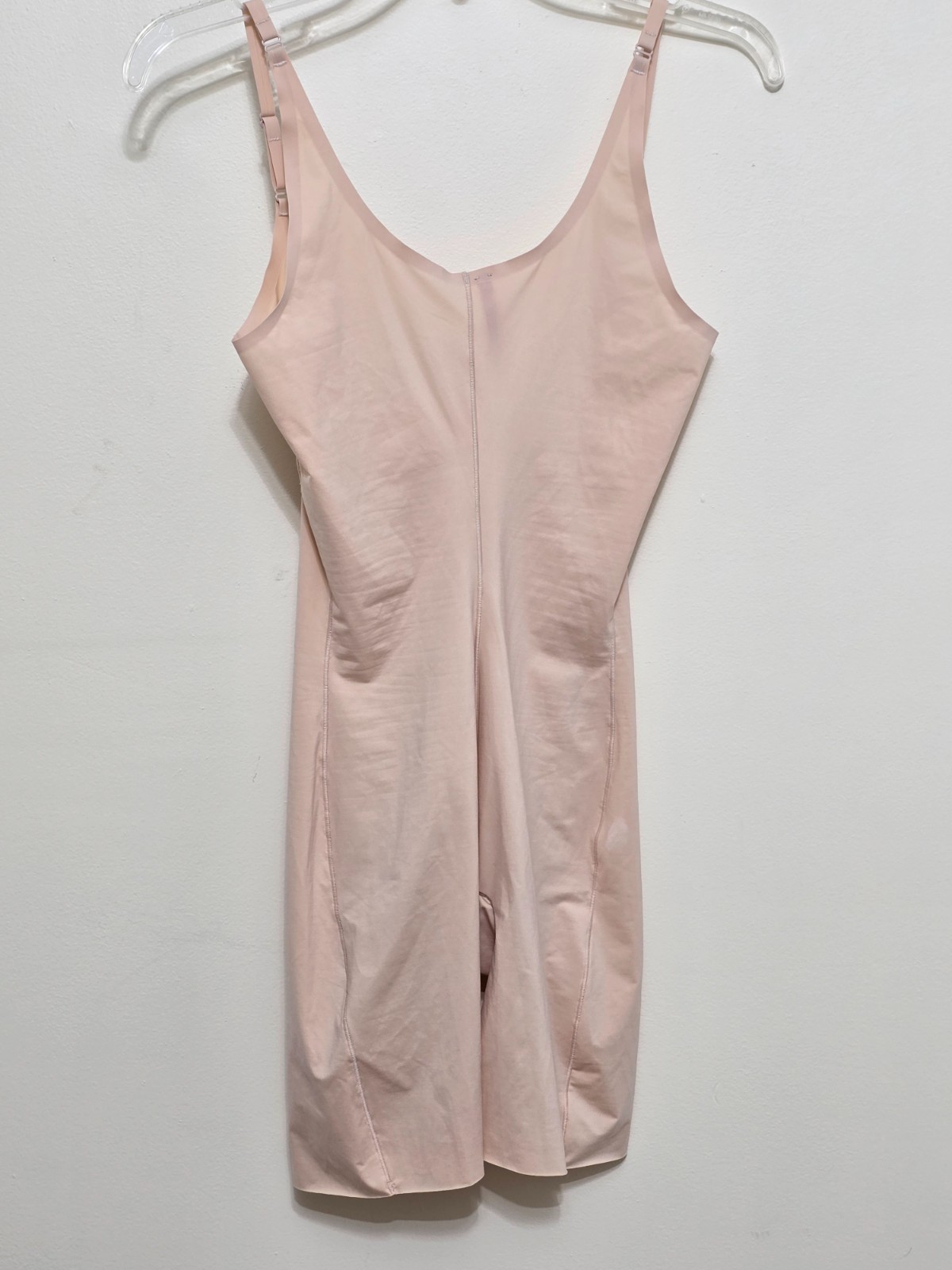 SPANX Sculpt Sz M OnCore Open Bust Mid Thigh Bodysuit Nude Slimming Shapewear