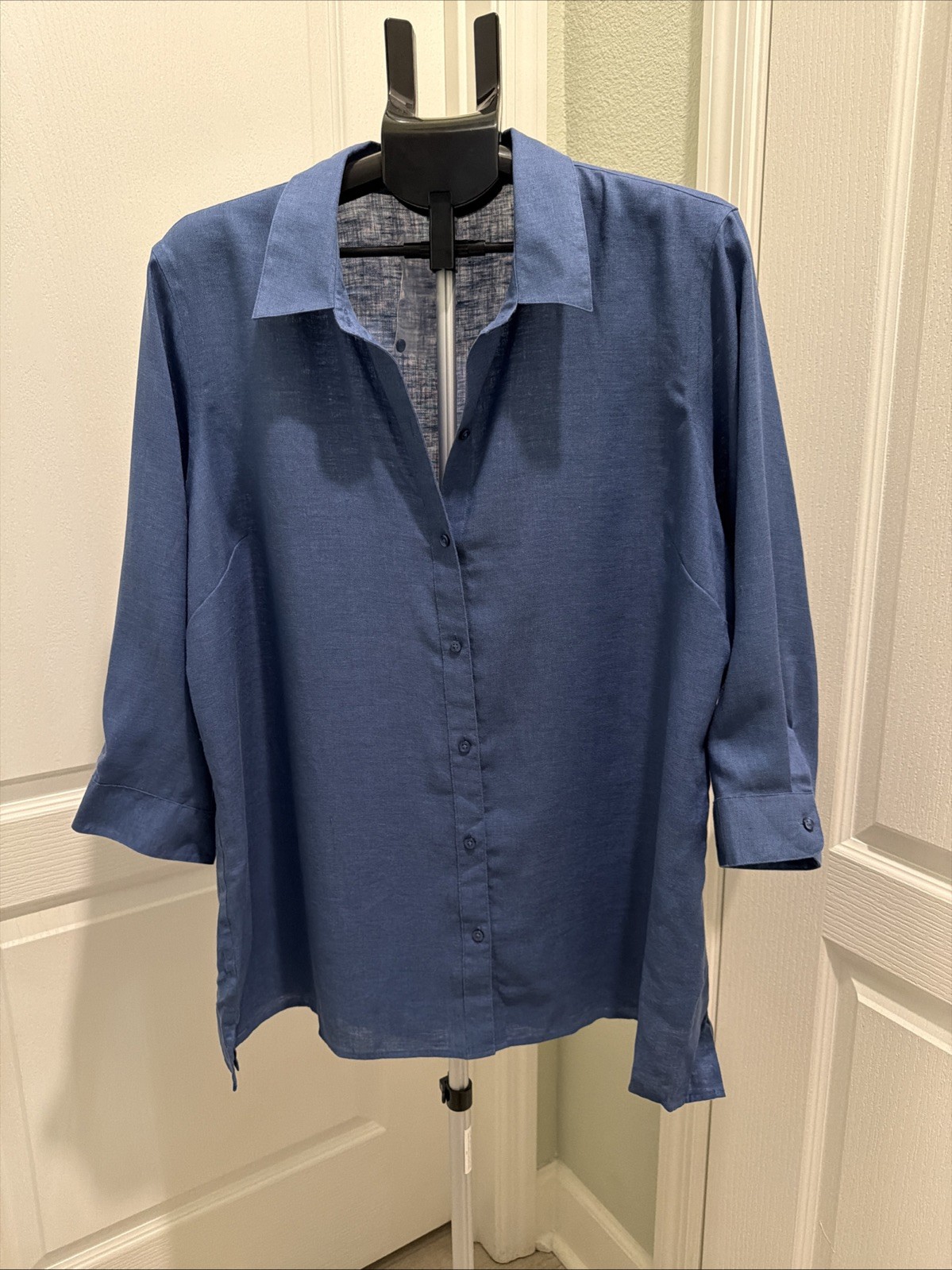 New Coldwater Creek Womens 100% Linen Button Up Shirt XL Blue Minimalist Coastal