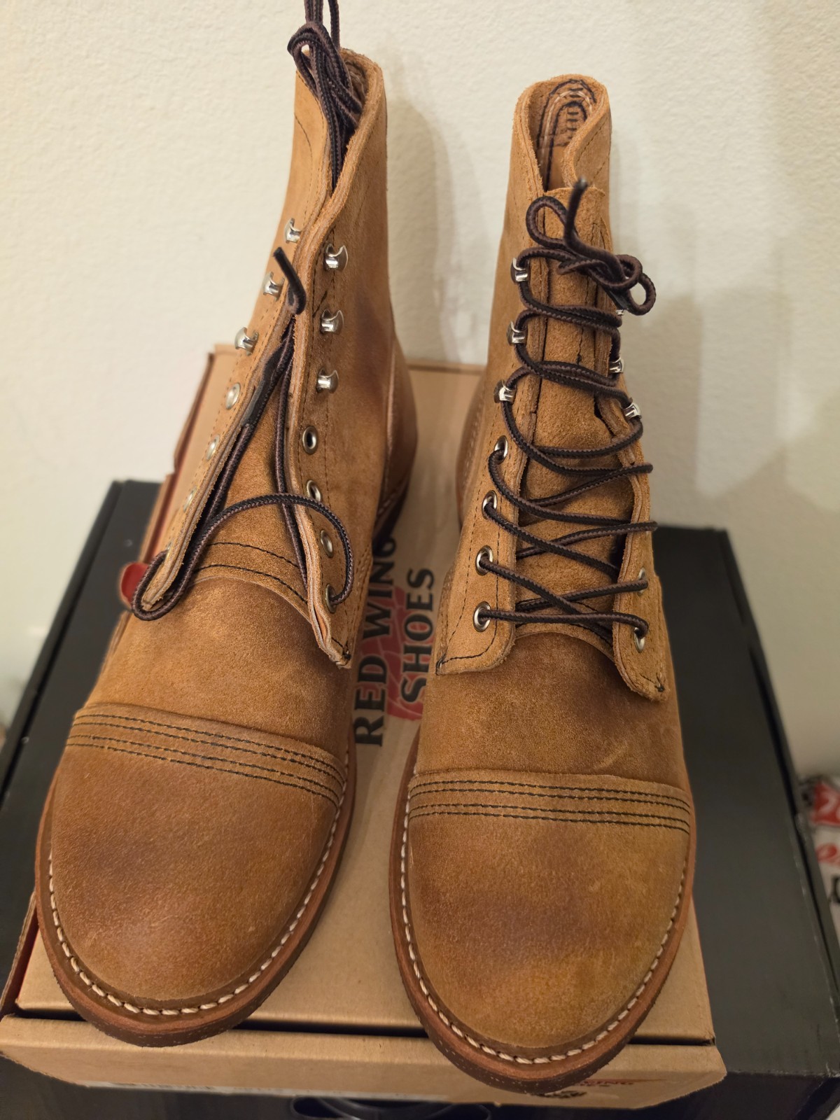 Red Wing Iron Ranger 8113 Hawthorne Muleskinner Roughout Boots Men’s 9 D