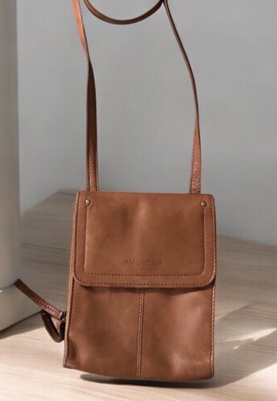 American Leather Co. Brandy RFID Leather Crossbody Kansas Smooth Small