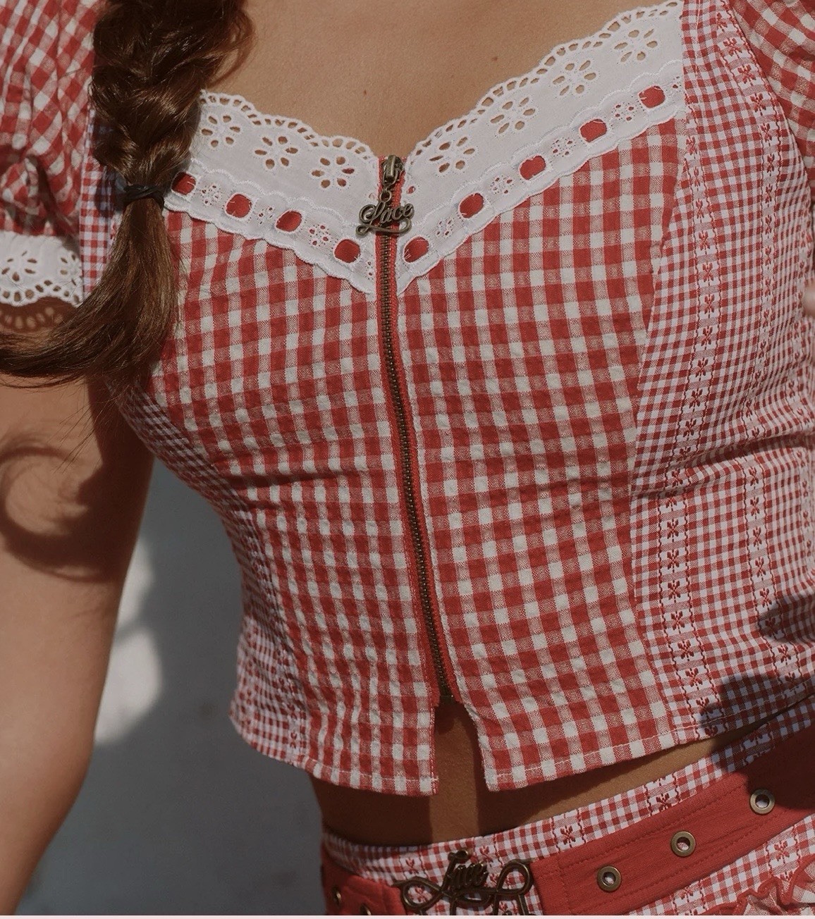 Women’s Red/White Gingham Cropped Blouse Square Neck Puff Sleeve Lace Zip