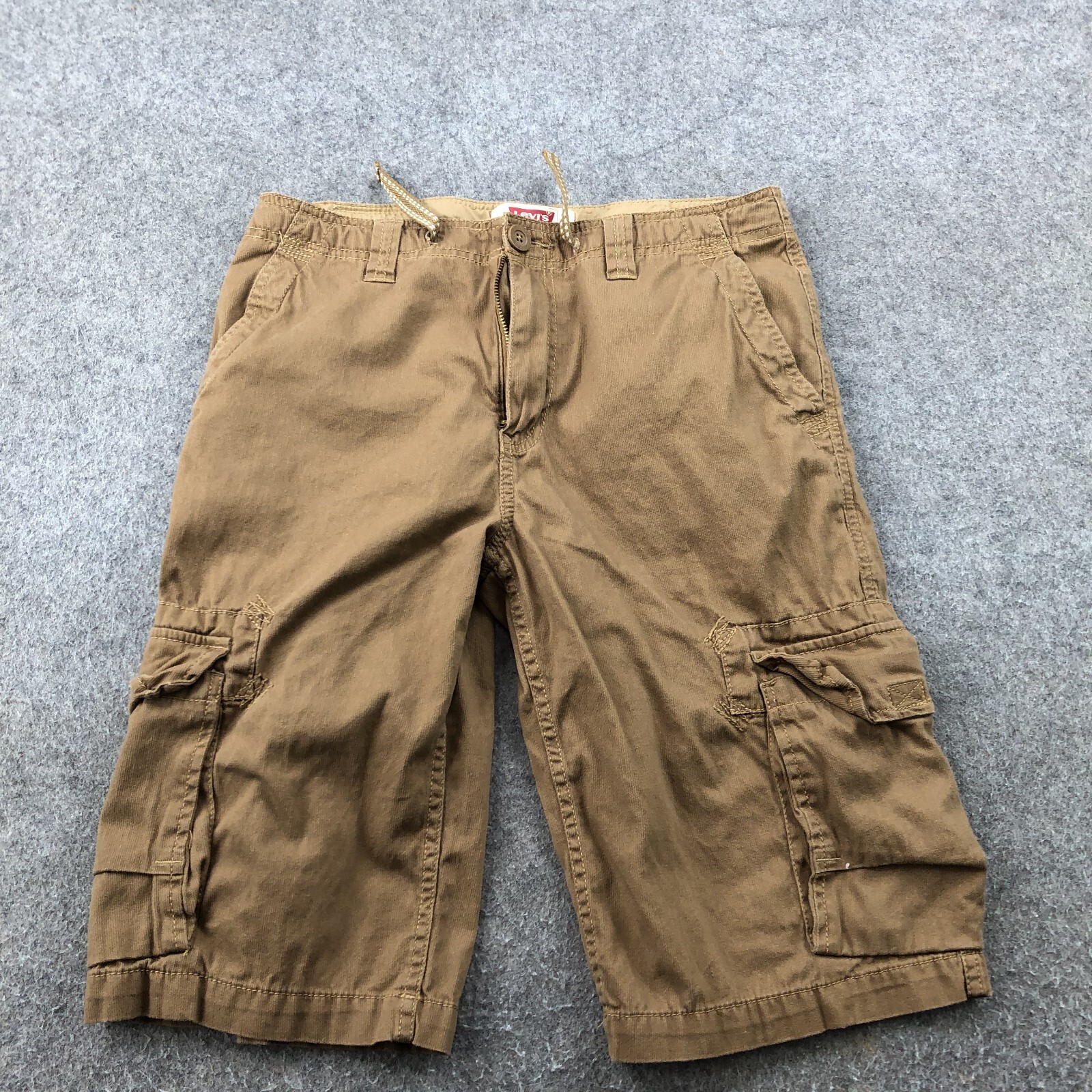 Levis Shorts Boys 18 Reg Beige Cargo Surplus Flat Front 13″ Inseam