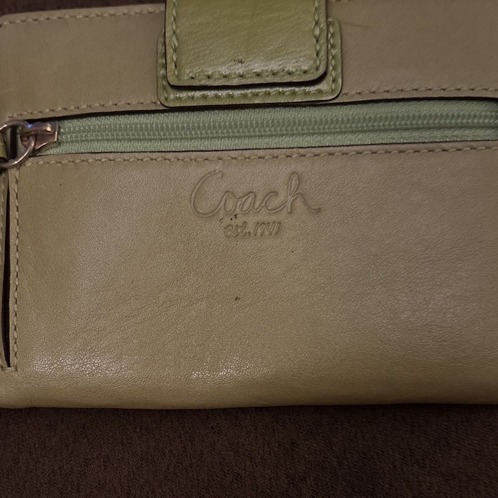 COACH Green/Beige Colorblock Bifold Wallet Turnlock Flap Zip Pocket ID