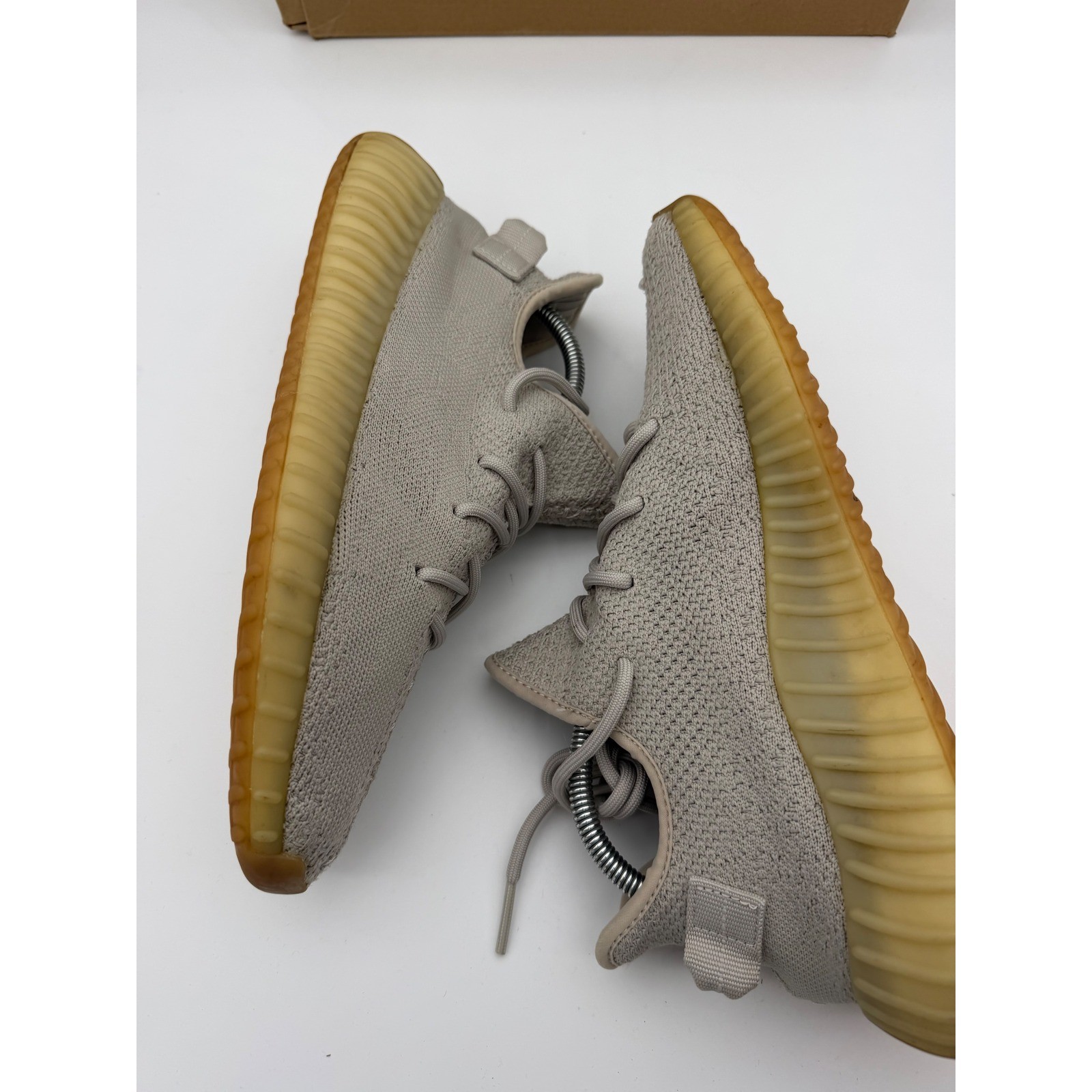 Adidas Yeezy Boost 350 V2 Sesame Grey Gum F99710 Mens Size 10 OG Box