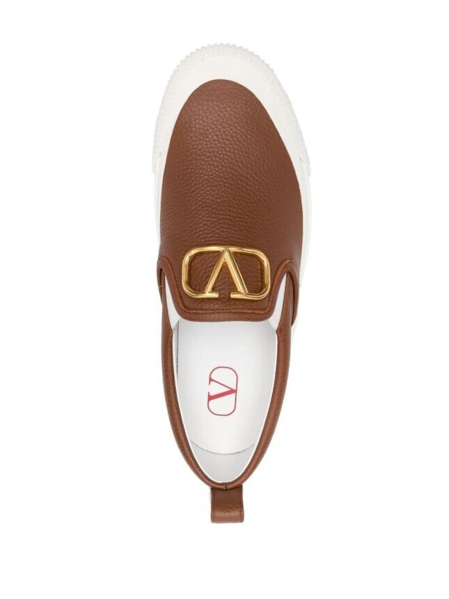 VALENTINO GARAVANI Vlogo Plaque Slip-on Sneakers In Brown – $850 – EU 42 / US 9