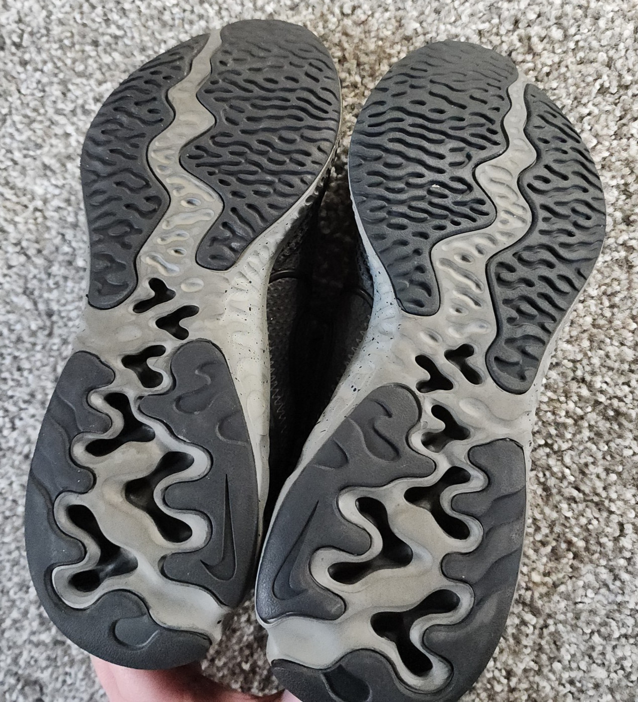 Nike Renew Run Anthracite Cool Black Grey Mens 8.5 Running Shoes CZ9263-001