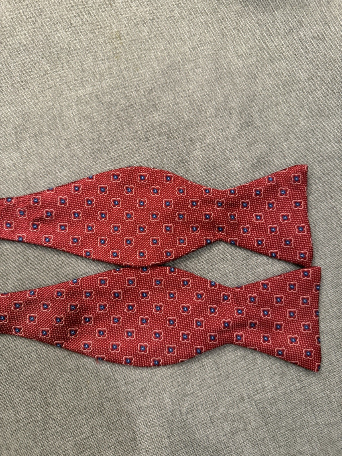 Brooks Brothers Coral Color Floral Silk Bow Tie 2.25 In Wide