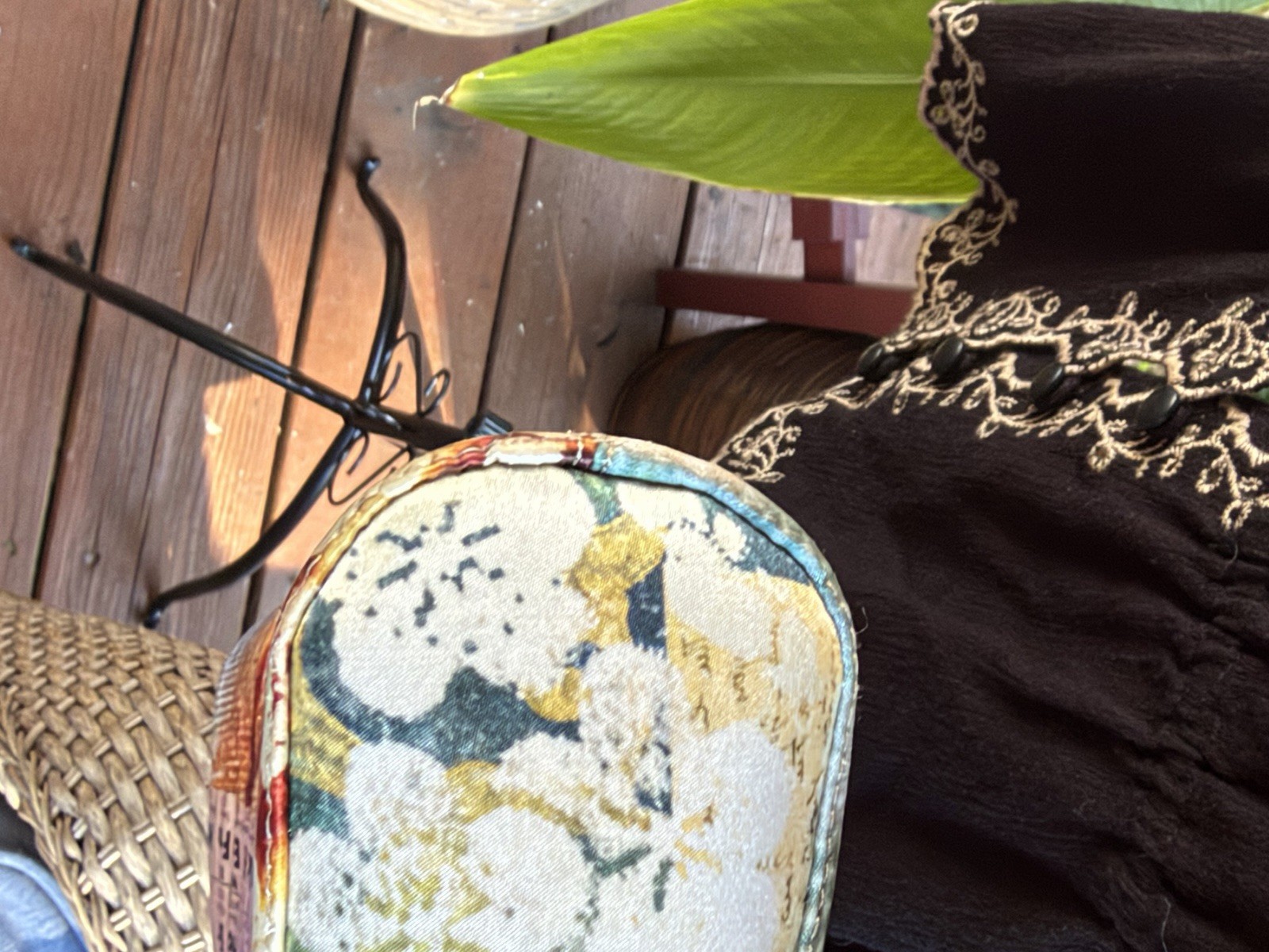 J. Renee Multicolor Floral Crossbody Flap Clutch Snap Close Gold Chain Strap