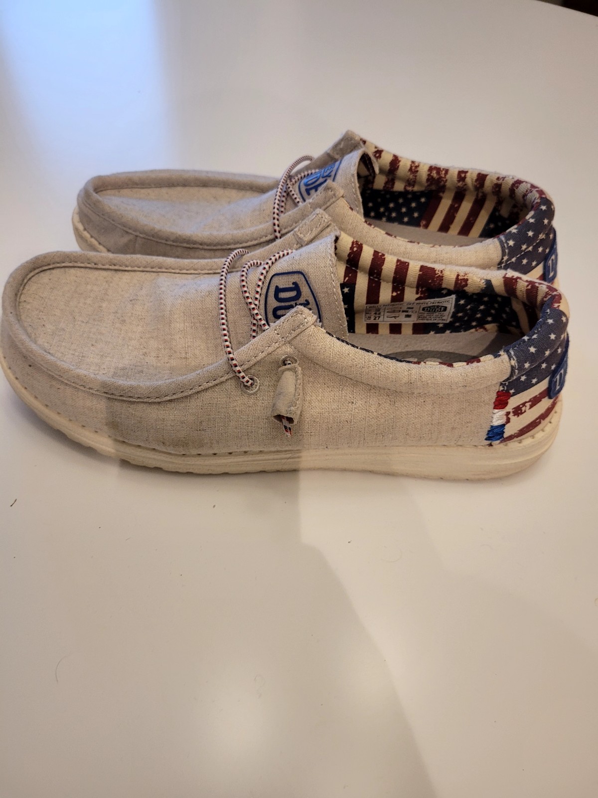 HEYDUDE Wally Patriotic Beige Canvas Loafers Stars & Stripes Flag Men’s US 9