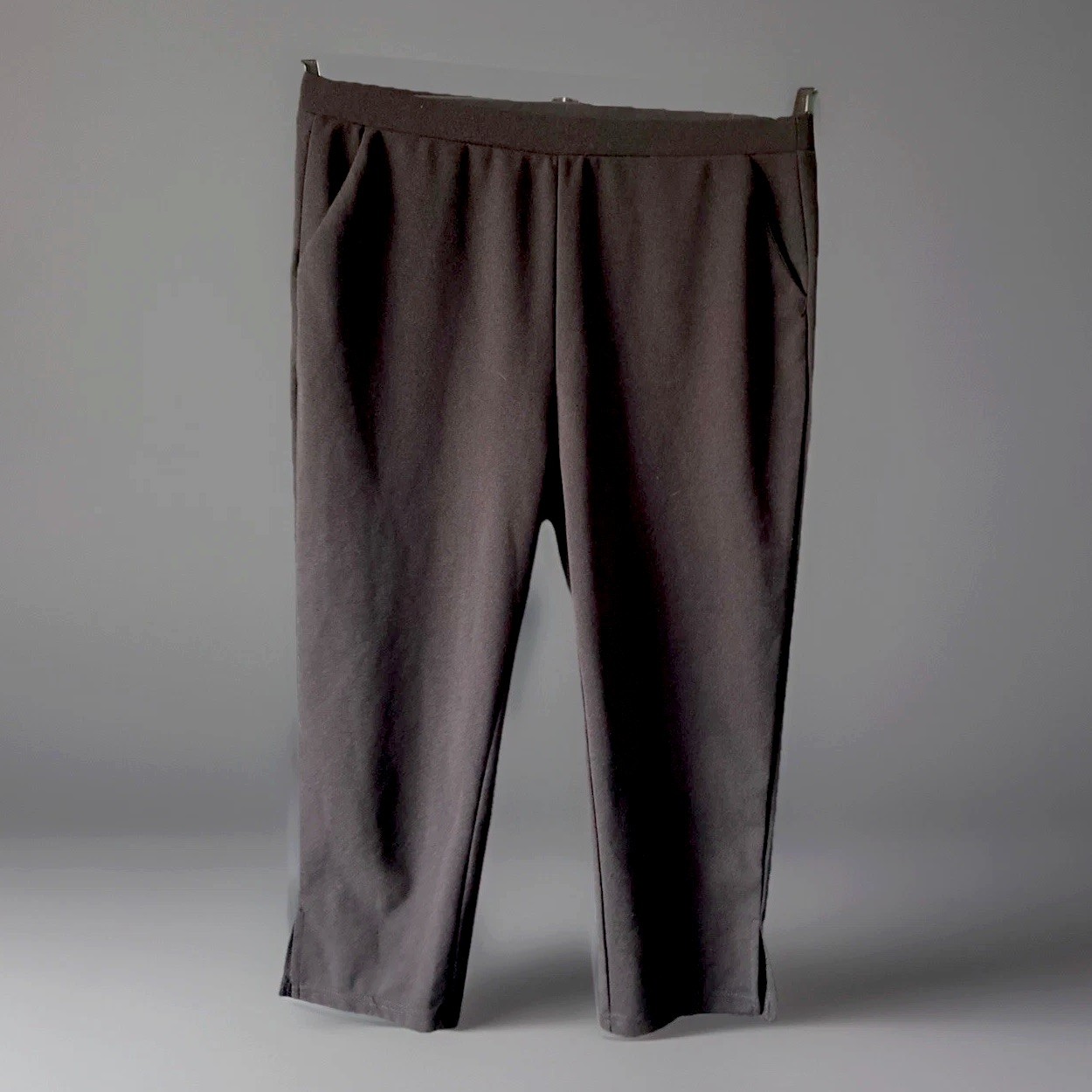 Ladies Black Cropped Trousers Easy Care Comfort Fit Size XL 14-16 BNIB