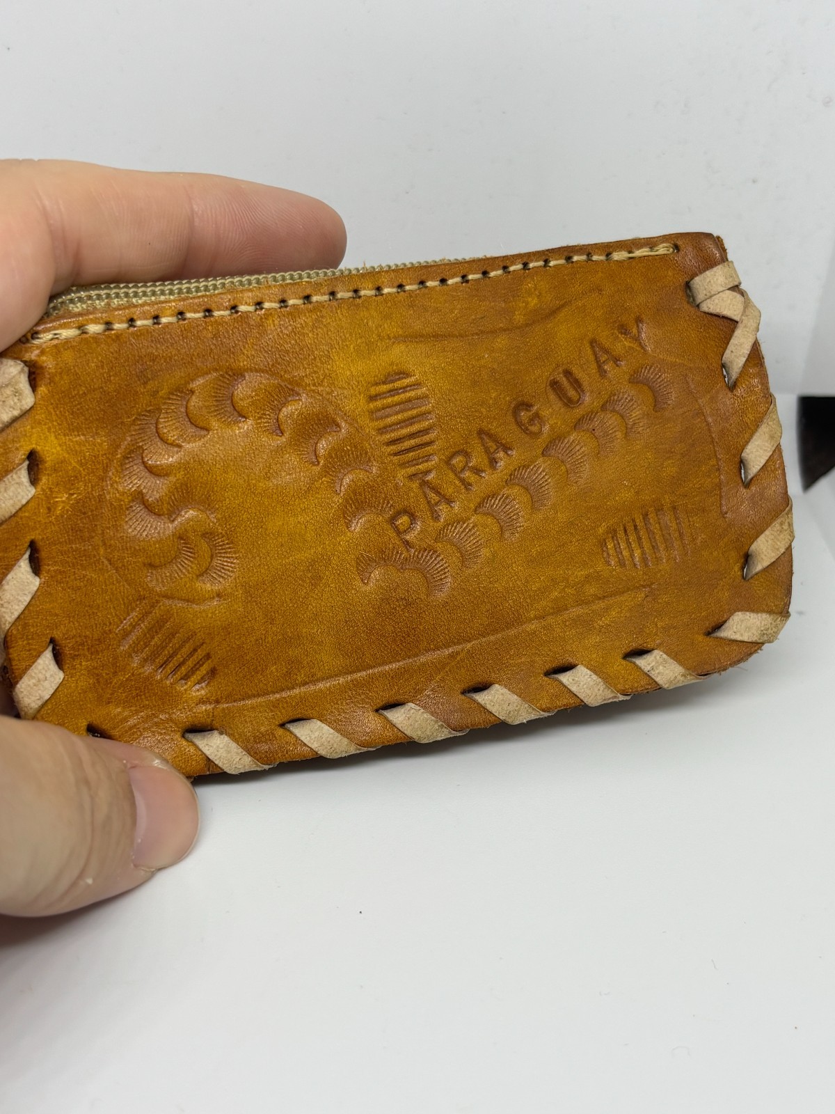Vintage 70s Hand Tooled Leather Wallet Coin Purse PARAGUAY Embossed Zip Souvenir