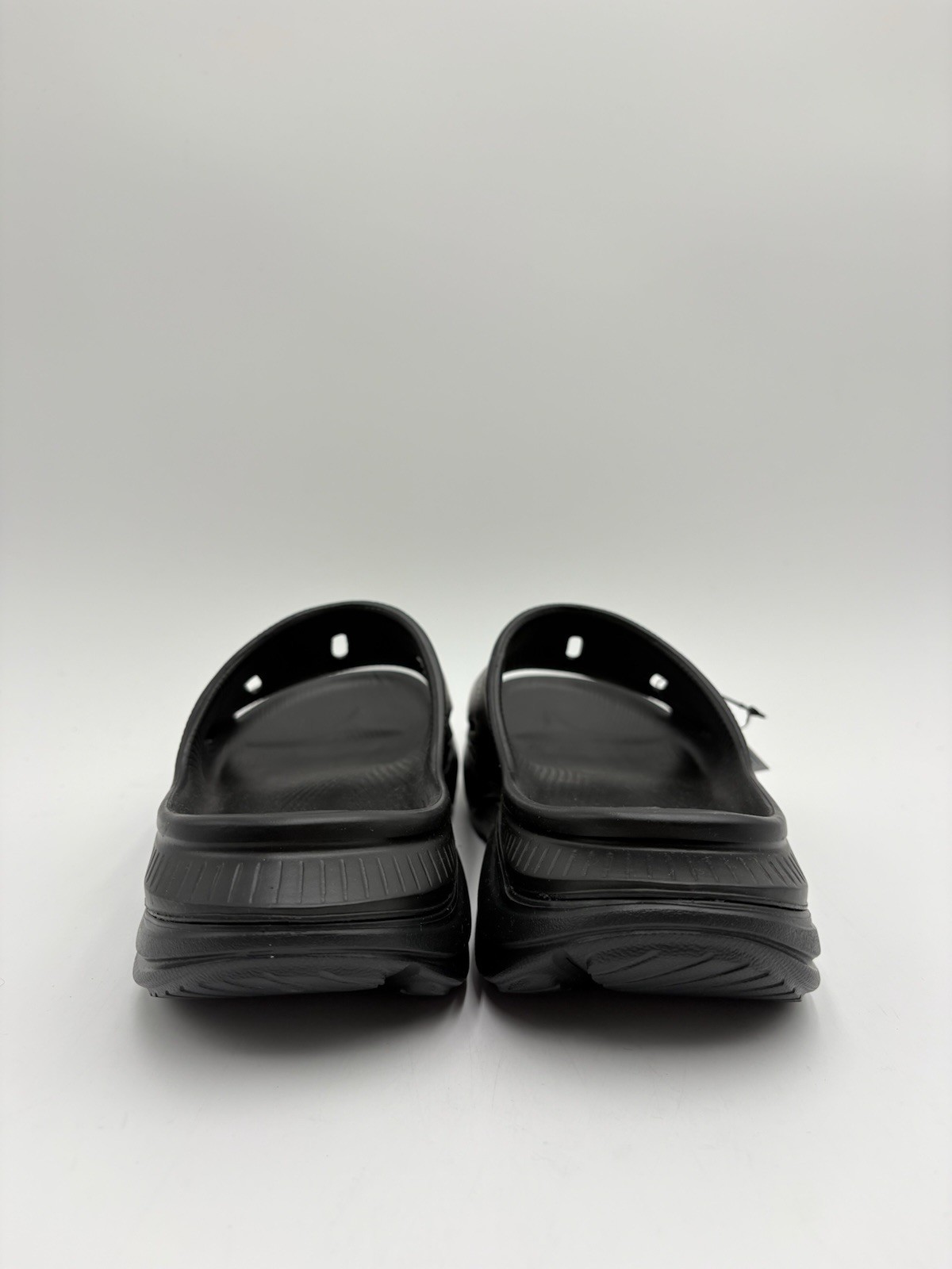 Hoka One One Unisex Ora Recovery Slide 3 Size W6/M4 Black |1135061-BBLC|