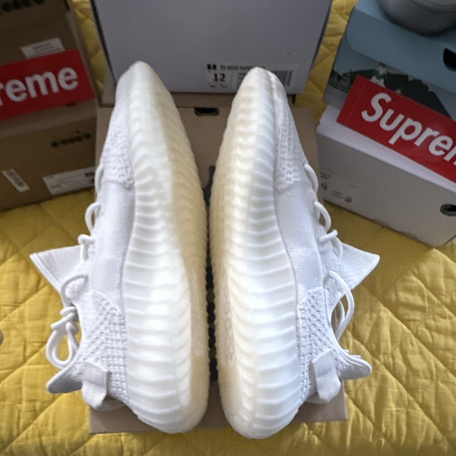 adidas Yeezy Boost 350 V2 Low Top USM 13 Sneaker Bone/Bone/Bone White HQ6316