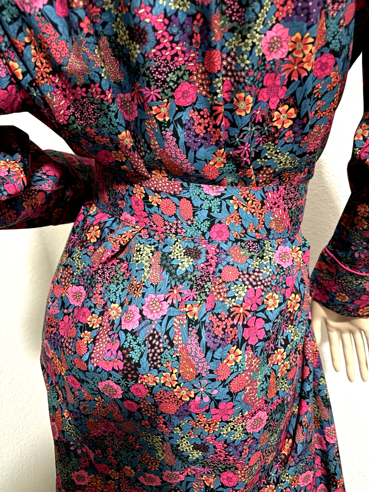 LIBERTY OF LONDON CIARA TANA LAWN COTTON ROBE FLORAL PATTERN SIZE XL NEW