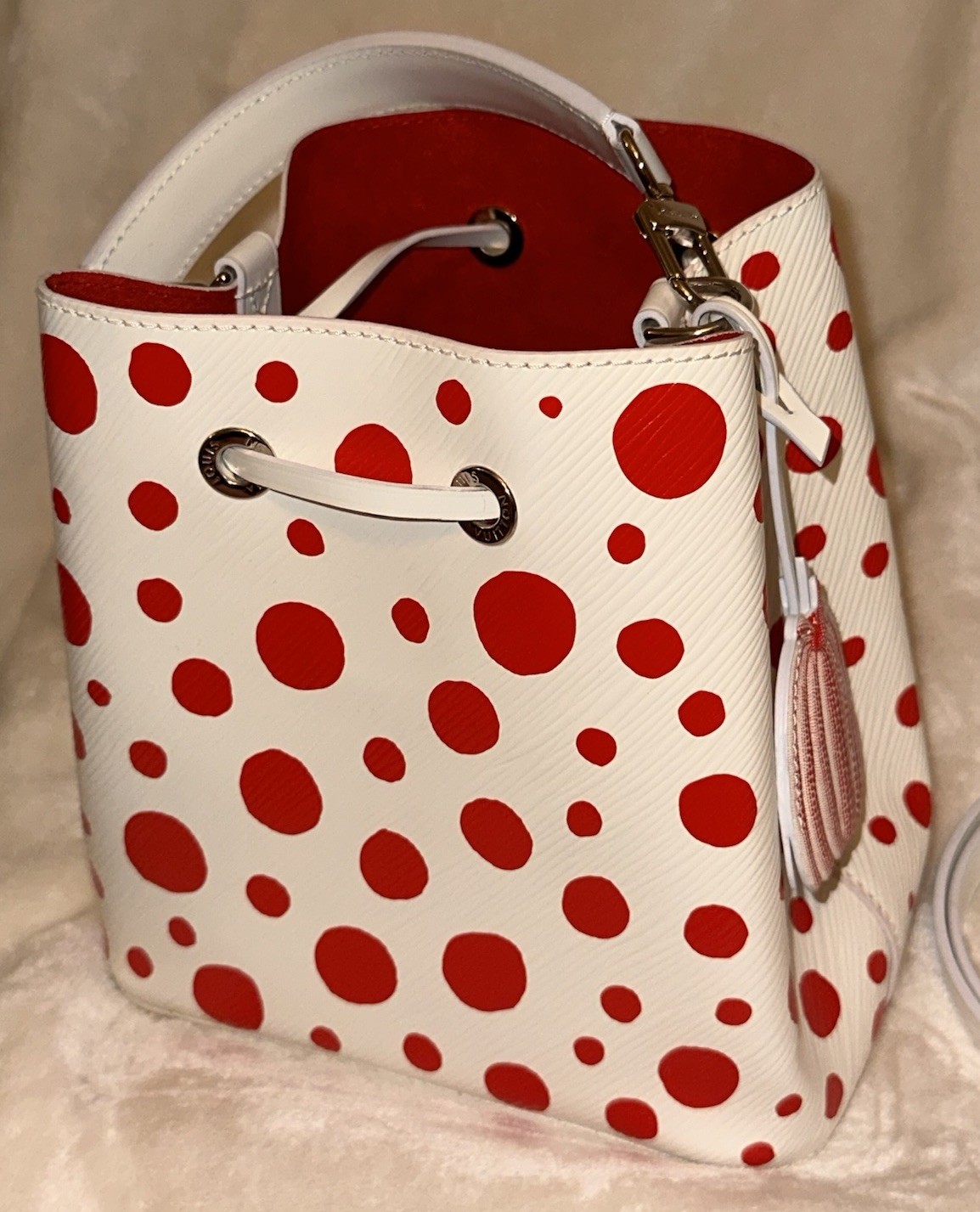 Louis Vuitton Yayoi Kusama NéoNoé BB Bucket Bag White/Red Polka Dot Strap