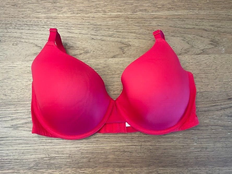 PINK Victoria’s Secret Red Script 32C Wear Everywhere T-Shirt Light Line Bra