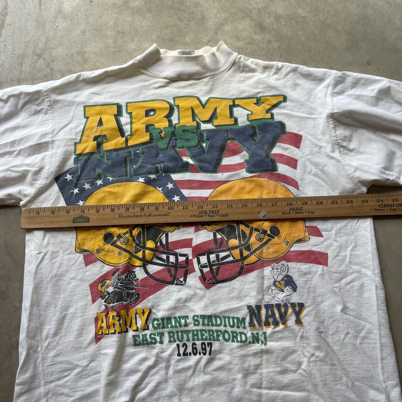 Vintage 1997 Army vs Navy Giants Stadium Fruit of the Loom Long Sleeve XL White