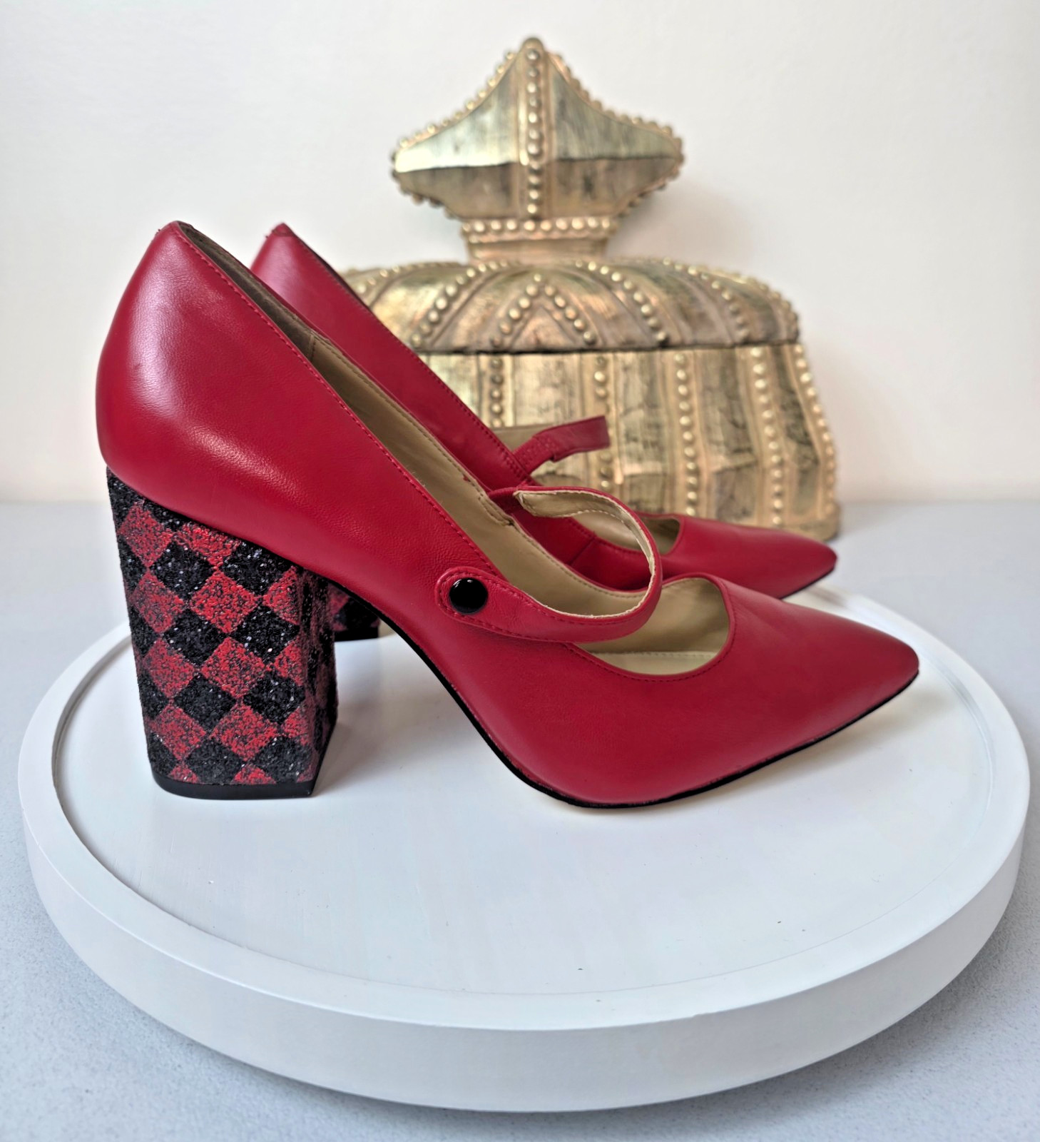 KATY PERRY “The June” Red Pointed Toe Glitter Block Heel Mary Jane Pump Size 10