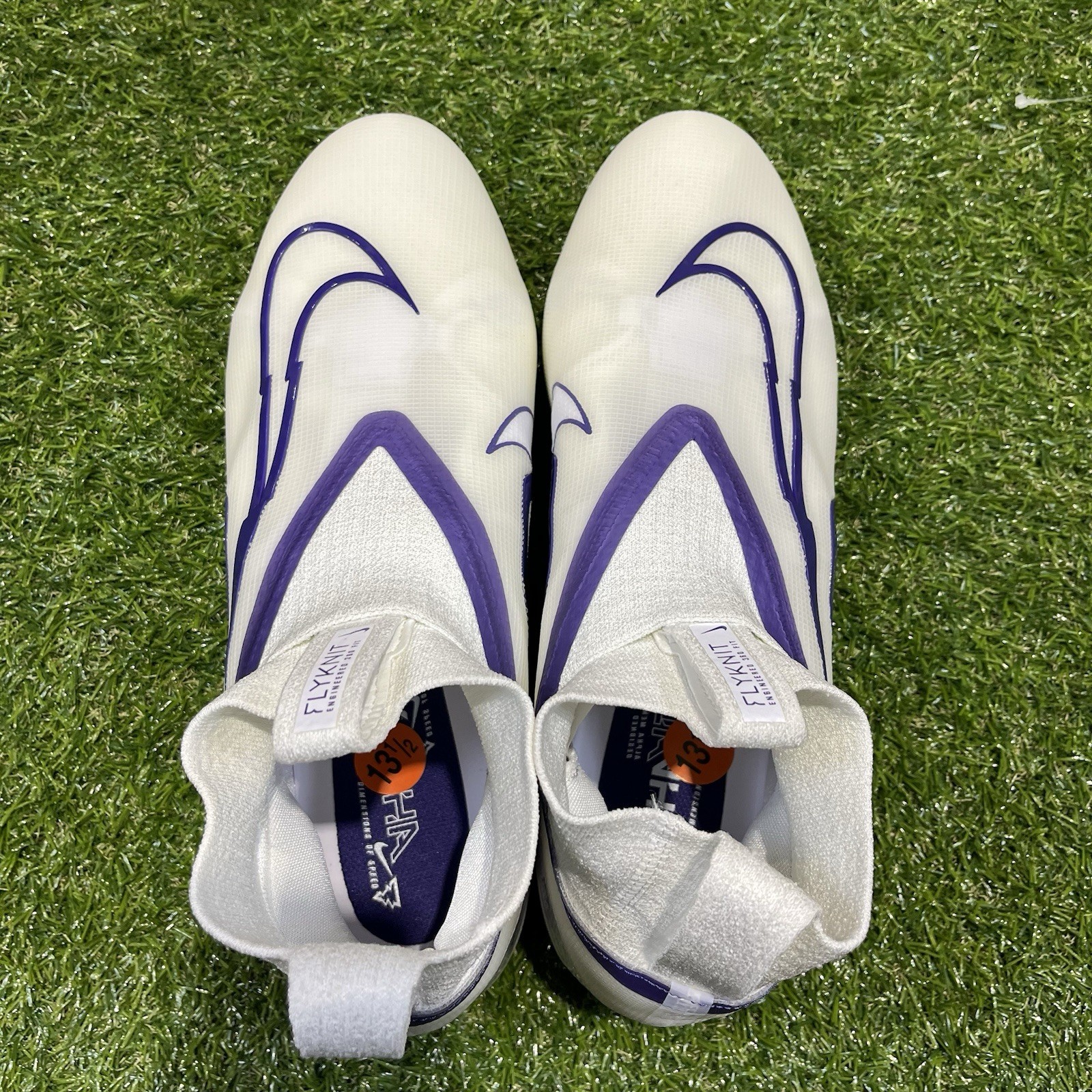 Men Size 13.5 Nike Alpha Menace Elite 3 P White/Purple Football Cleat DM1792-101