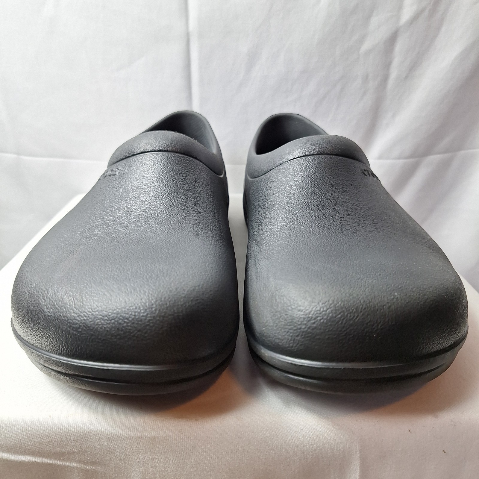 CROCS On-The-Clock Work Slip-On Sz Men/11 Women/13 Black Slip-Resist LiteRide