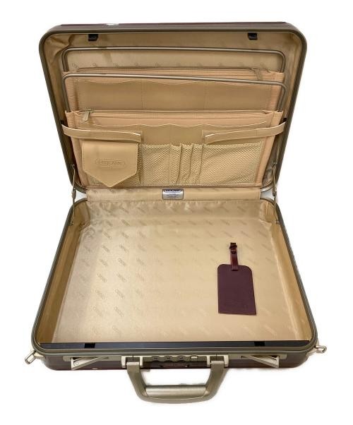 RIMOWA Attache Case / LIMBO Red 881.12.34.0