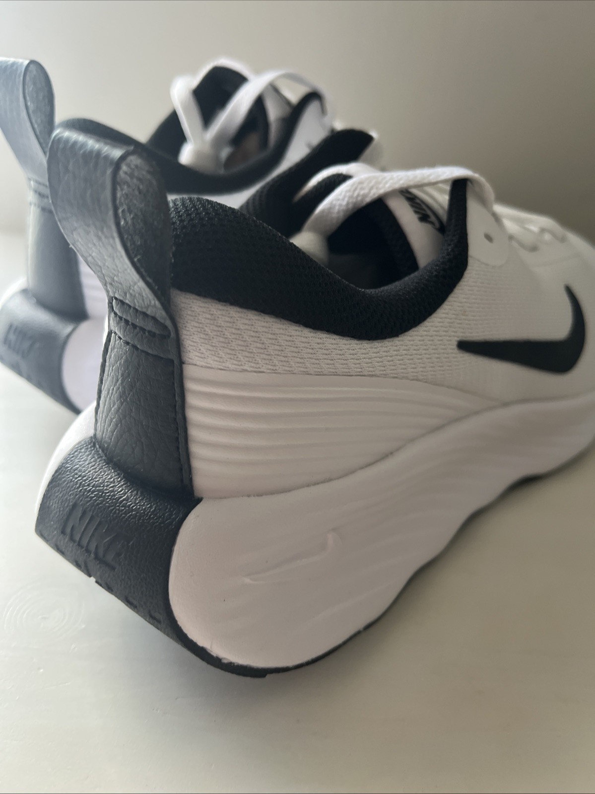 Nike Promina Mens 8.5 White Black Athletic Running Shoes Sneakers FV5285-101