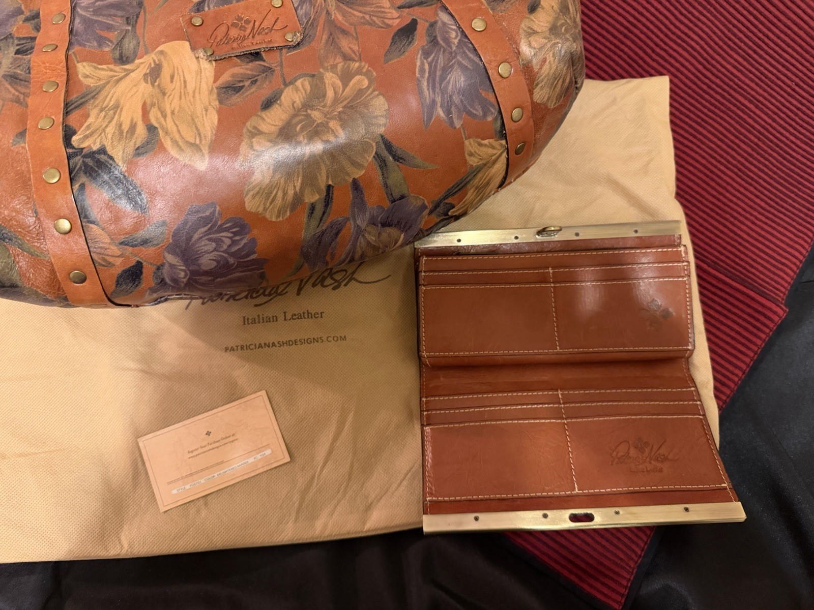 Patricia Nash Floral Large Tote Brown Multicolor Lined Inner Pockets Dust Bag